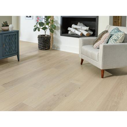 Voyage Waren White Oak Wire-Brushed Engineered Hardwood Voyage Waren White Oak Wire-Brushed Engineered Hardwood