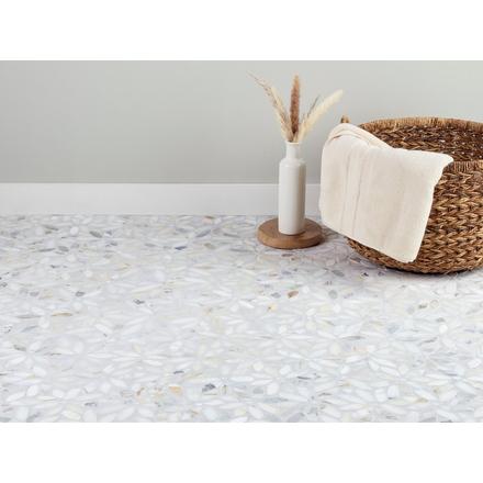 Calcacatta Fiore Honed Marble Pebble Mosaic Calcacatta Fiore Honed Marble Pebble Mosaic