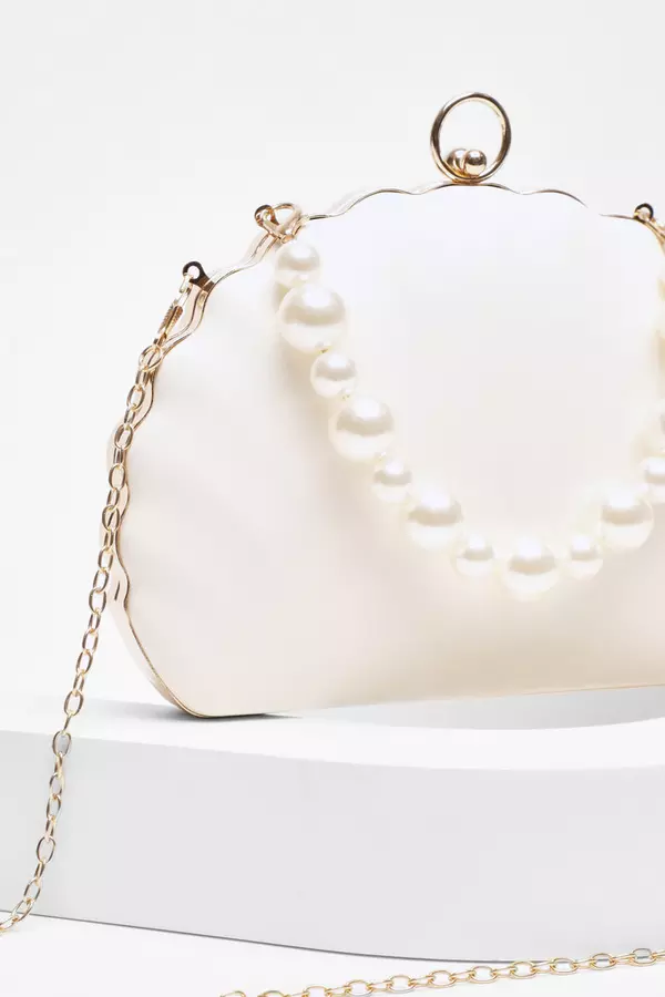 Cream Pearl Shell Box Bag