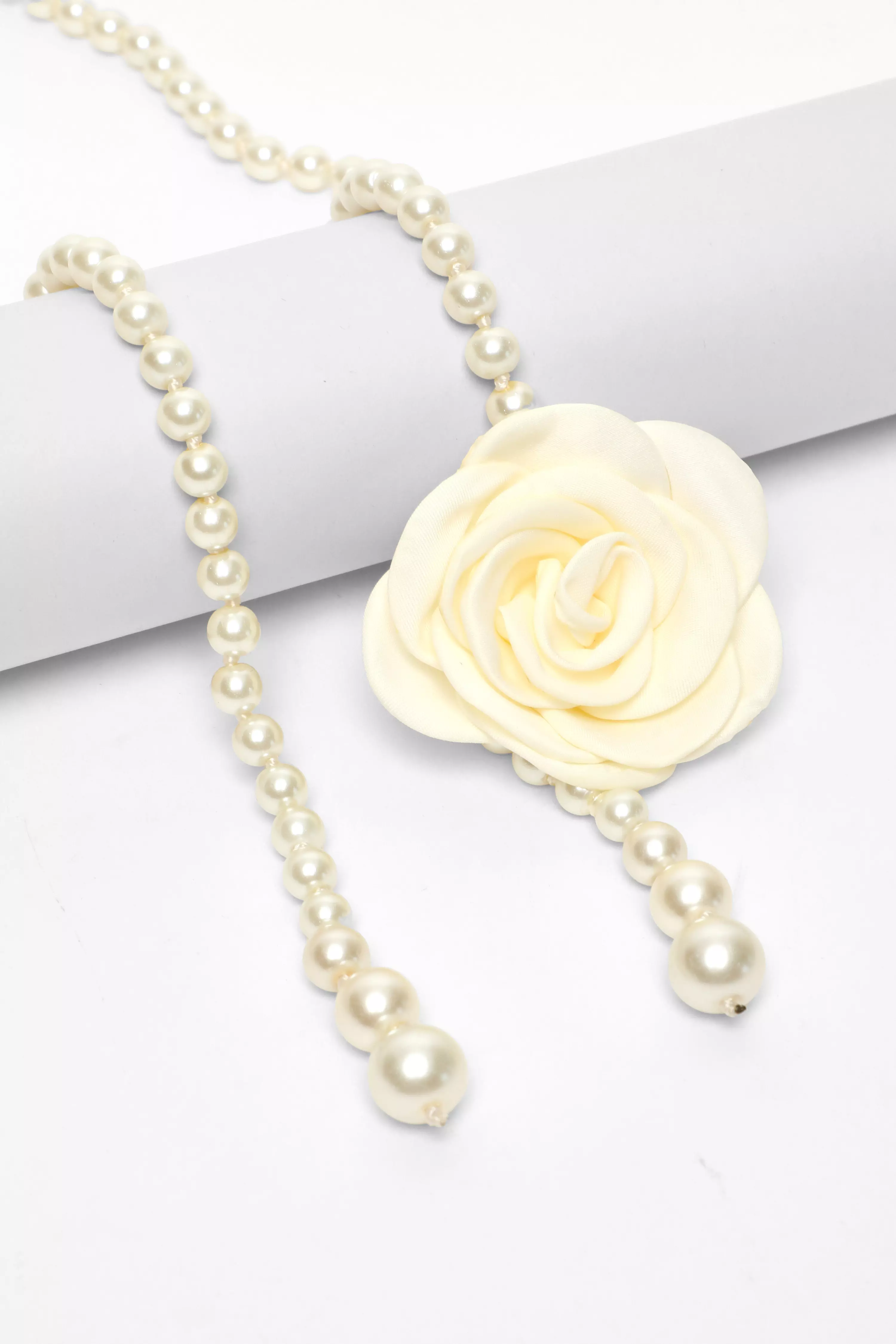 Cream Pearl Corsage Belt