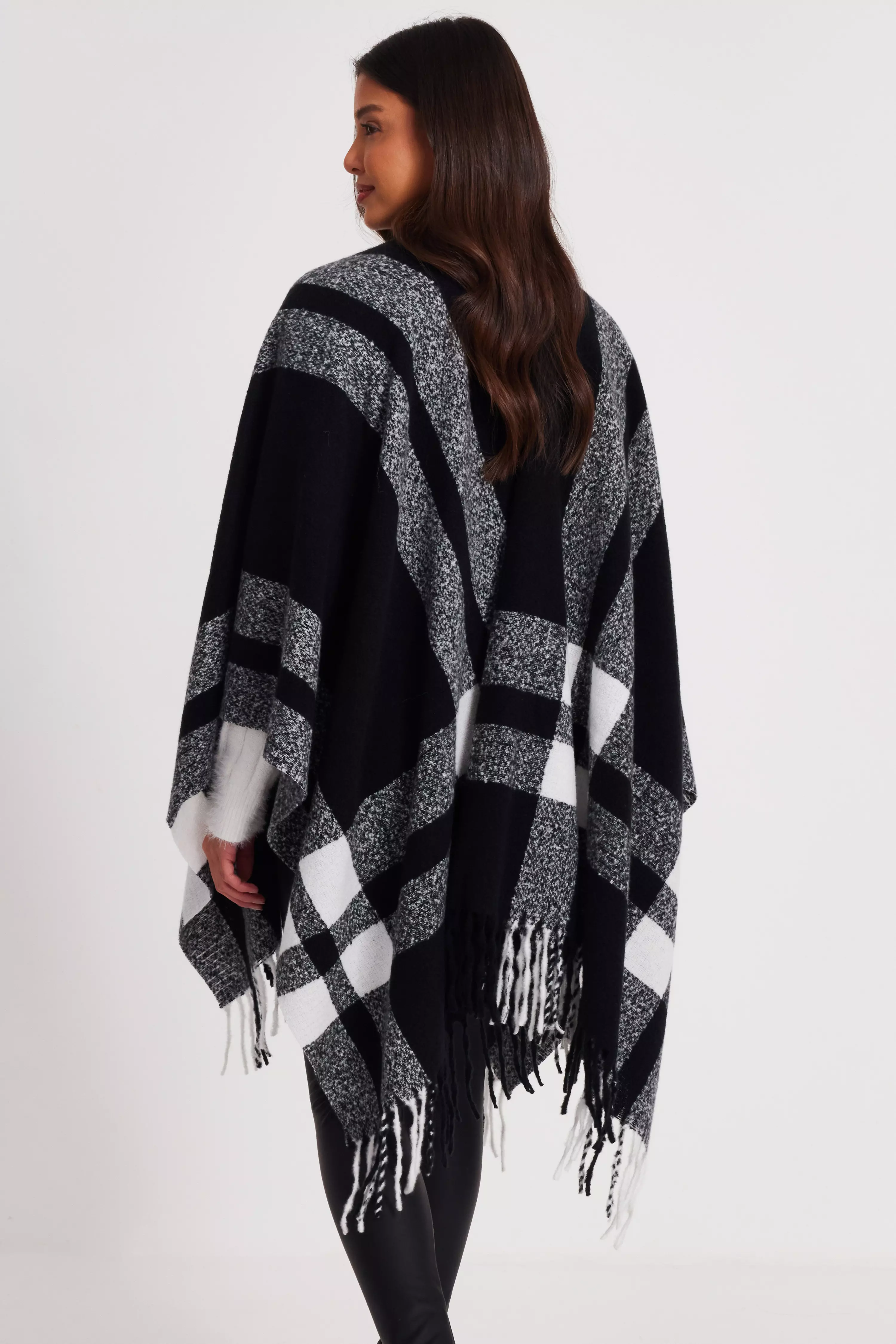 Black Check Print Tassel Cape