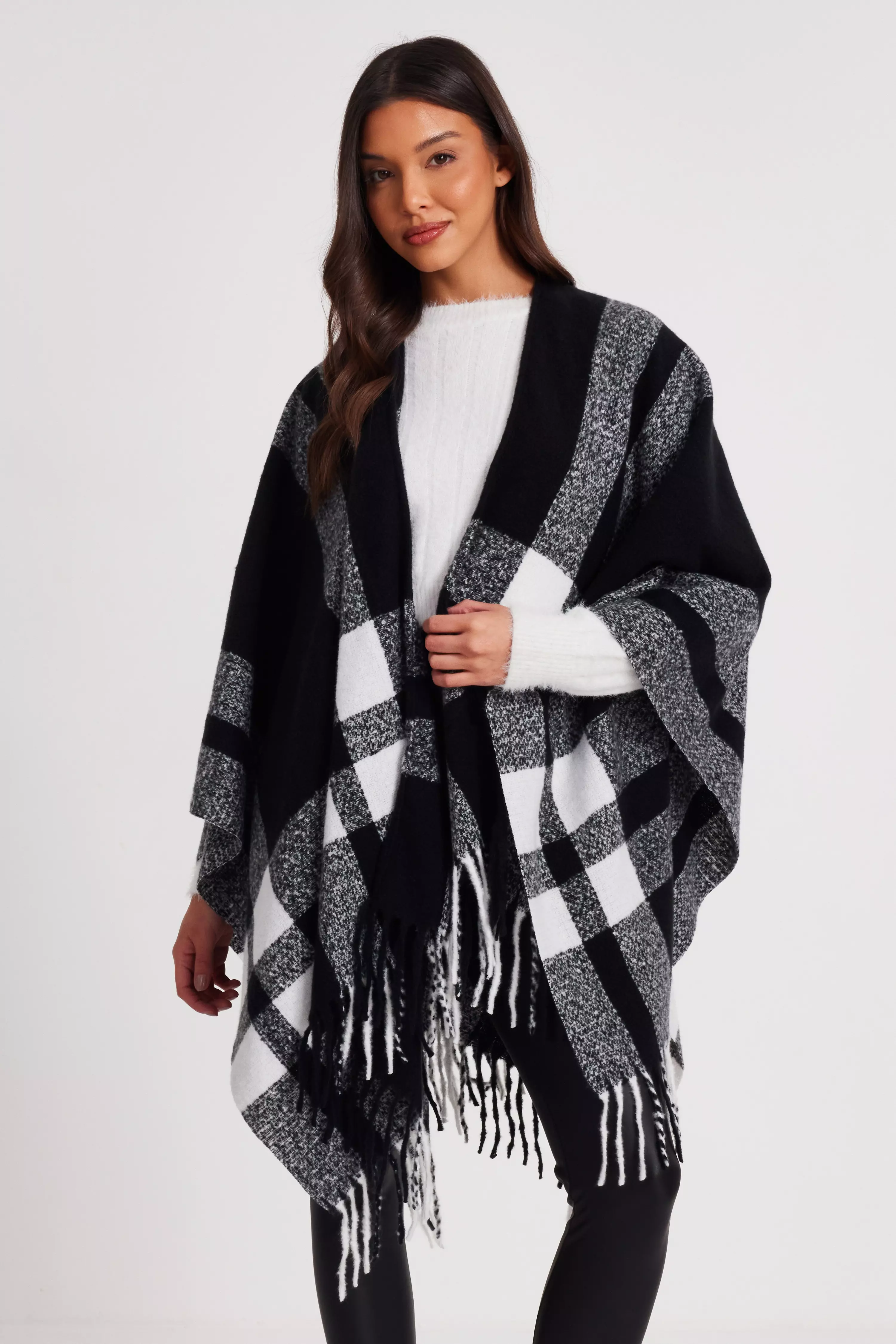 Black Check Print Tassel Cape