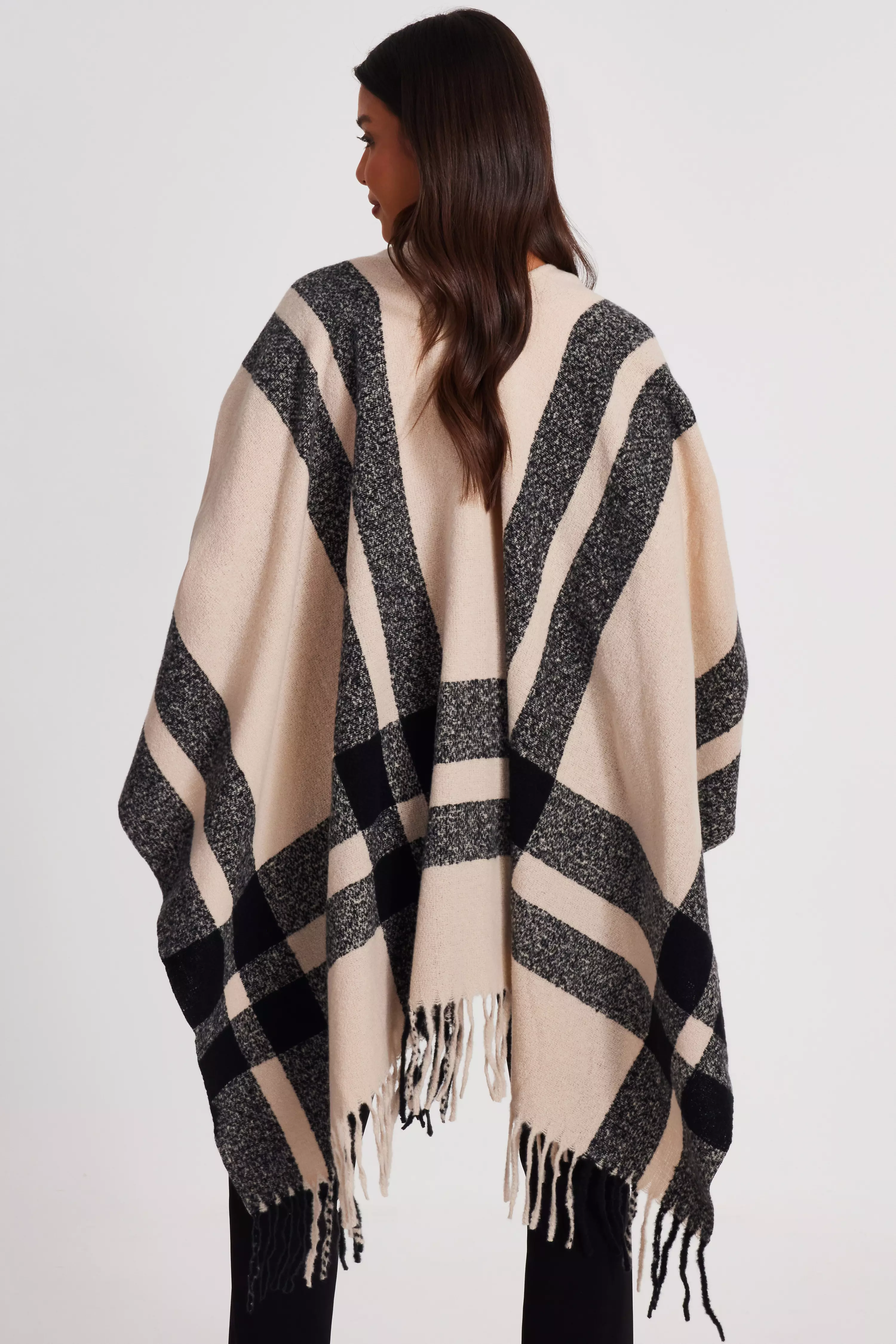 Cream Check Print Tassel Cape
