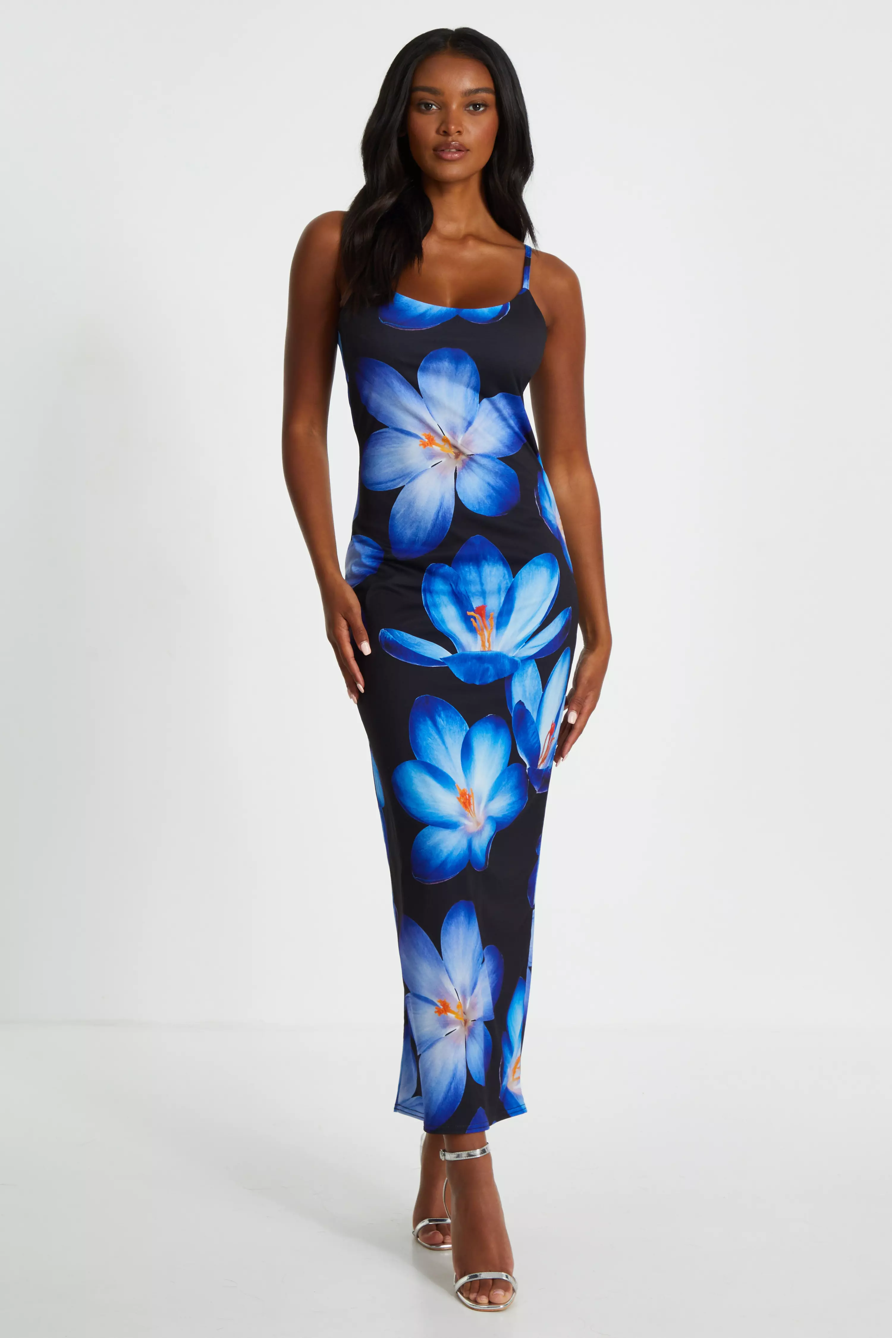 Blue floral dress quiz hotsell