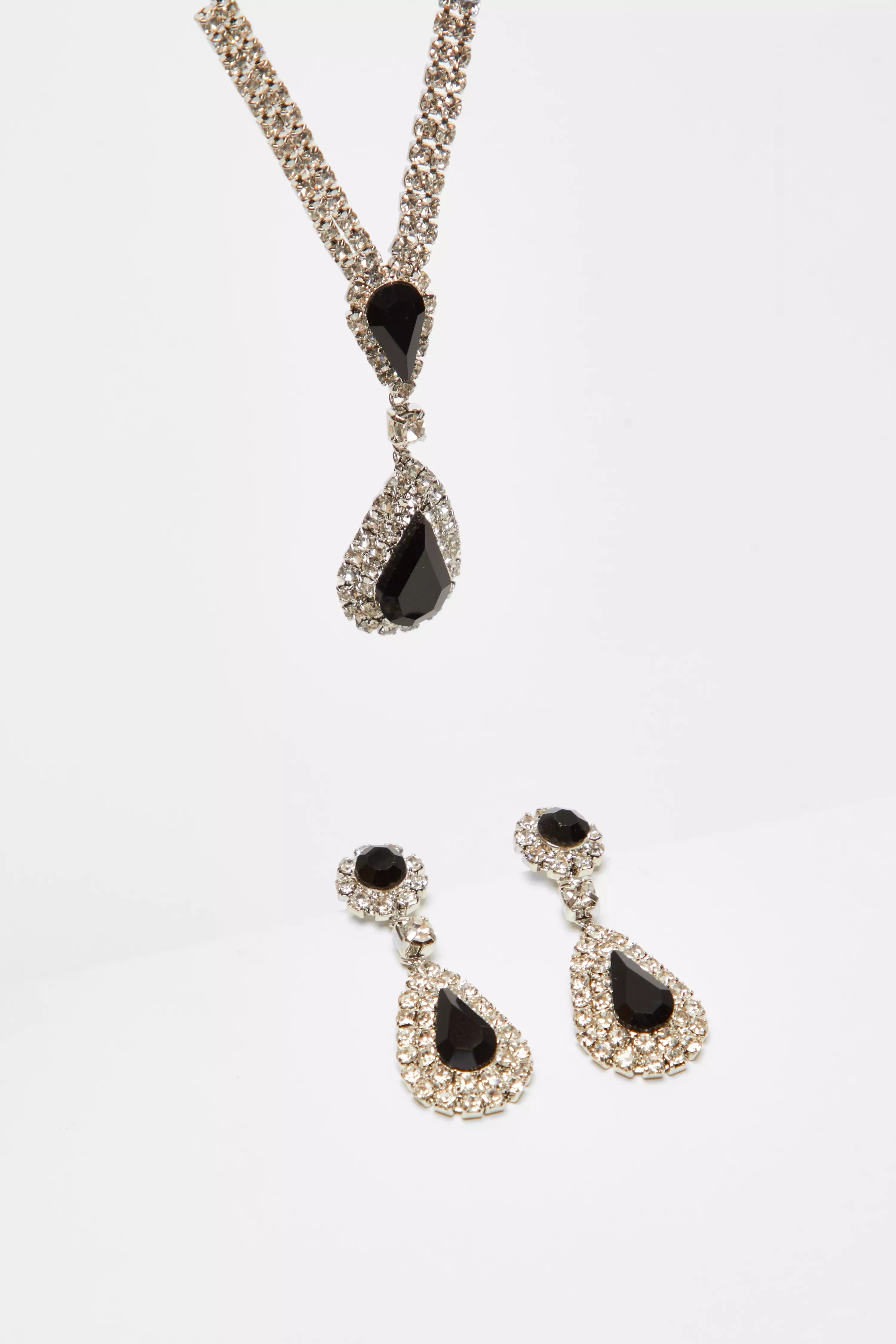 Black Teardrop Jewellery Set