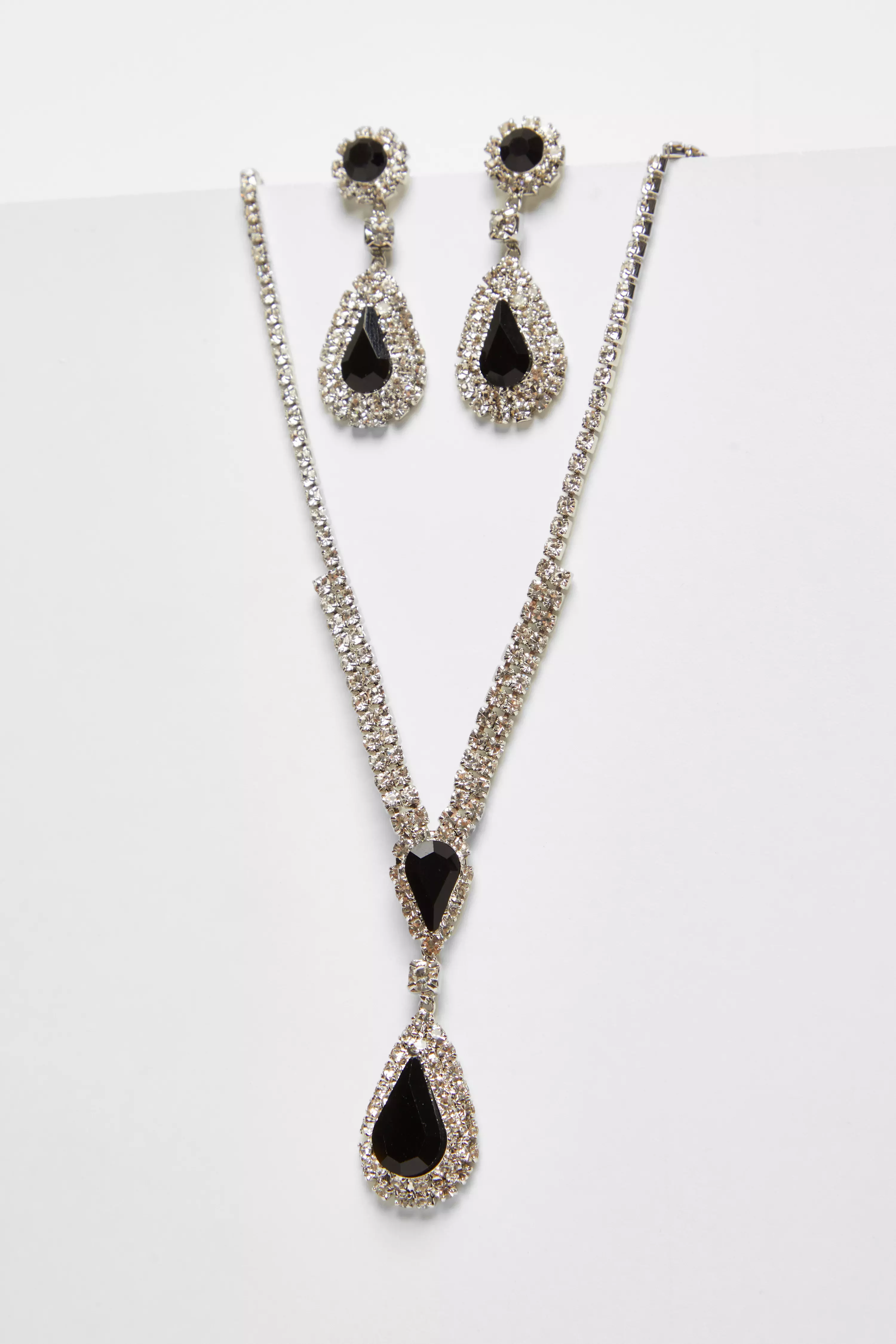 Black Teardrop Jewellery Set