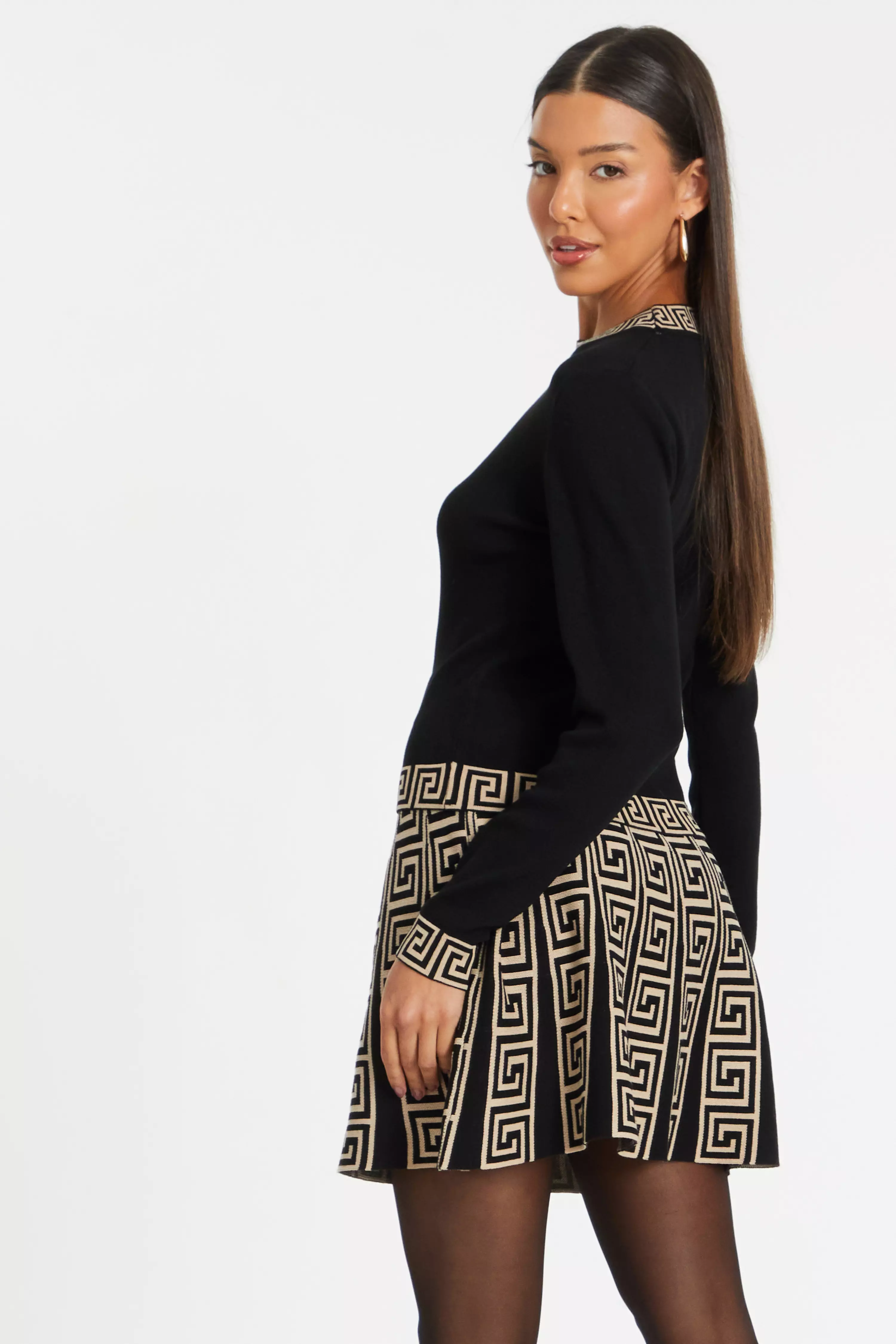 Black Knitted Geometric Mini Skirt