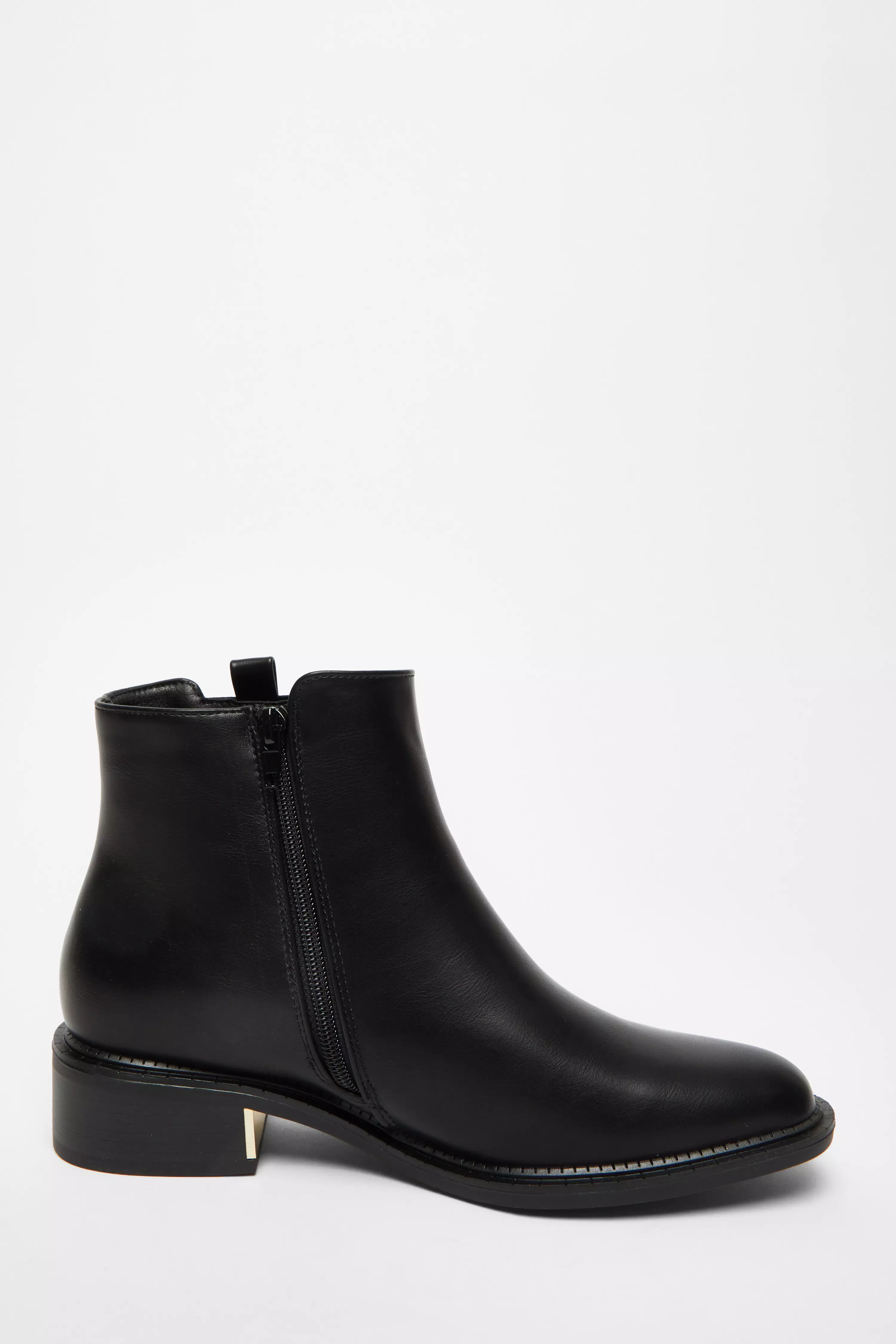 Black Wide Fit Flat Ankle Boot