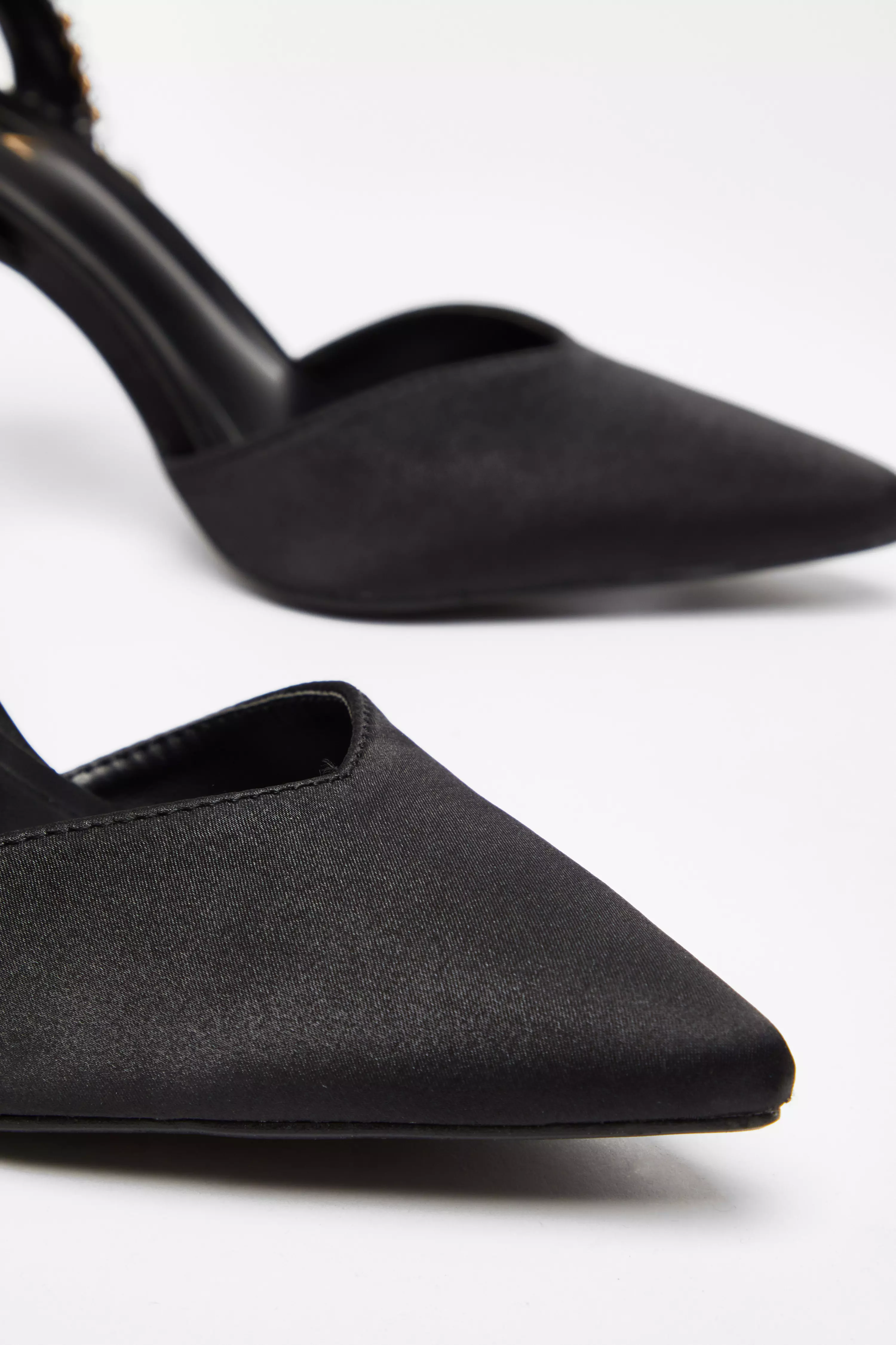 Black Pearl Strap Court Heel