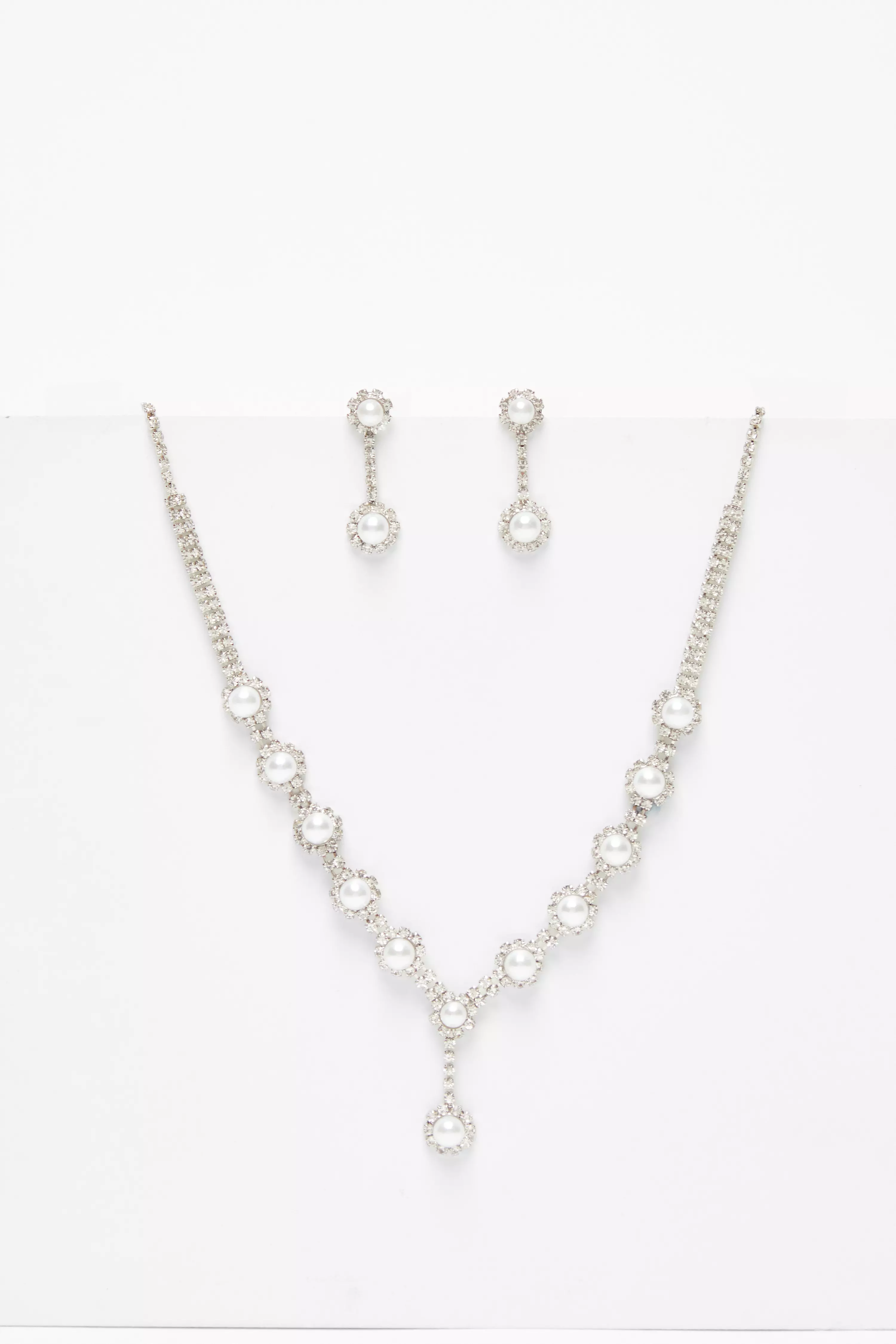 White Diamante Pearl Jewellery Set