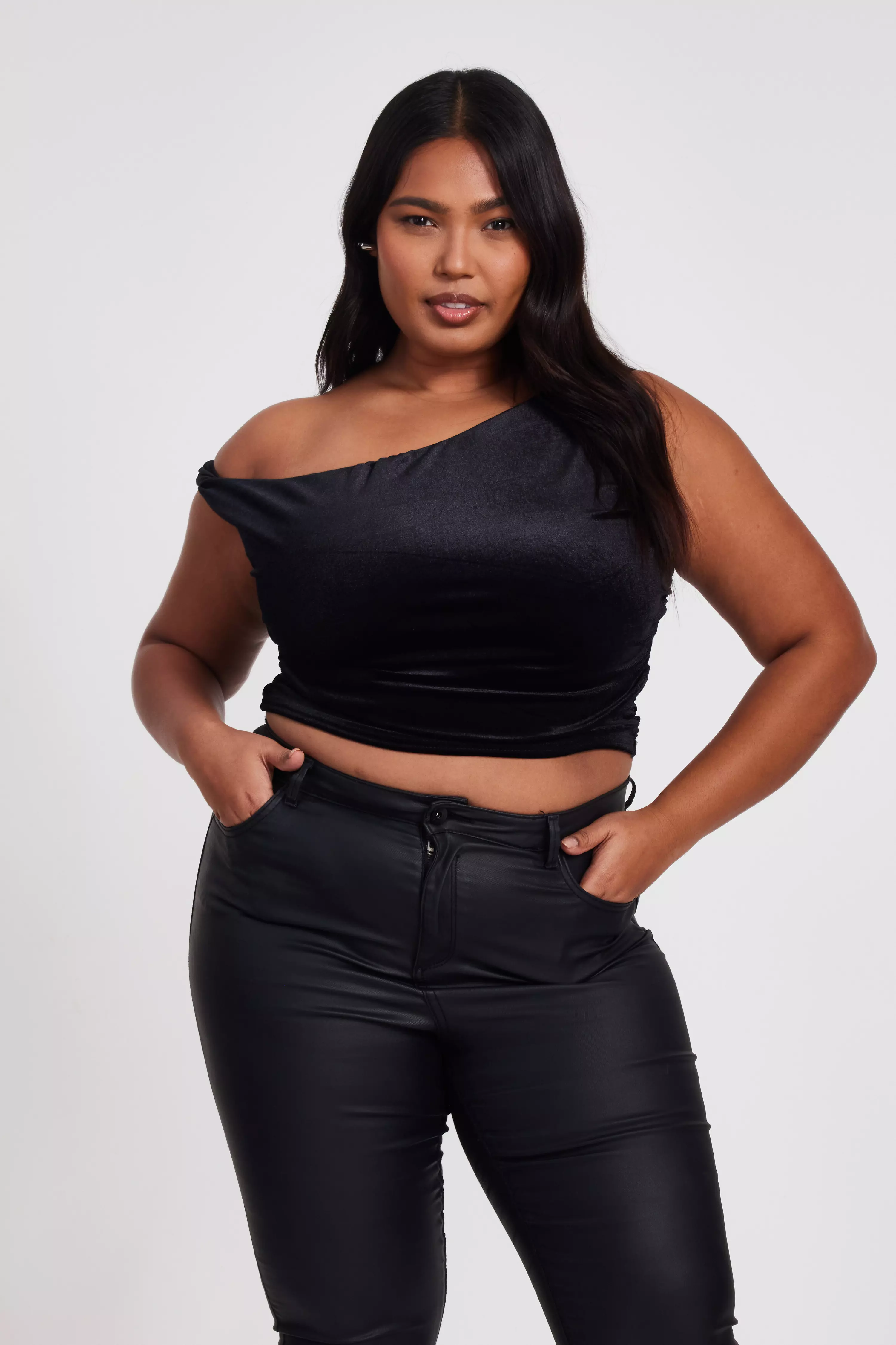 Curve Black Velvet Twisted Top 