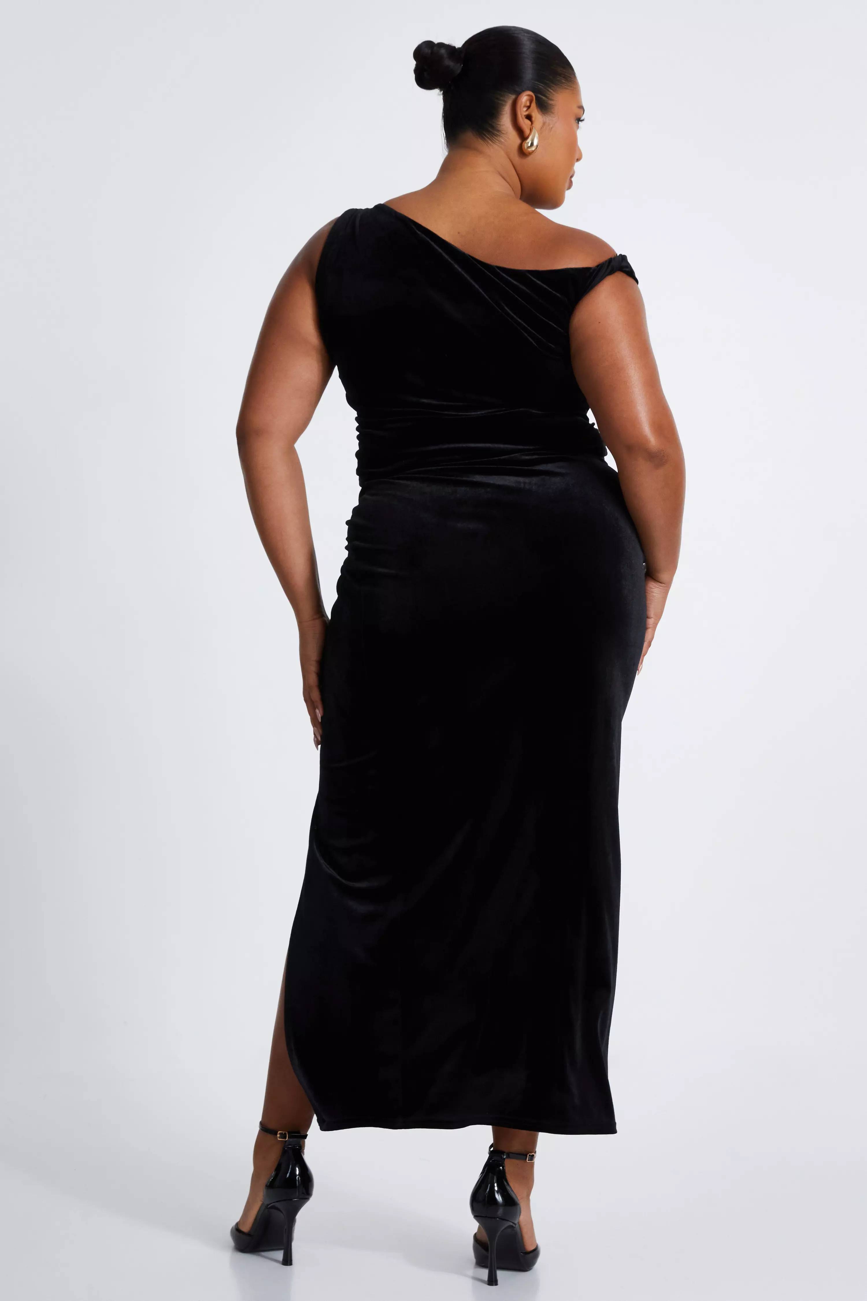 Curve Black Velvet Maxi Skirt 