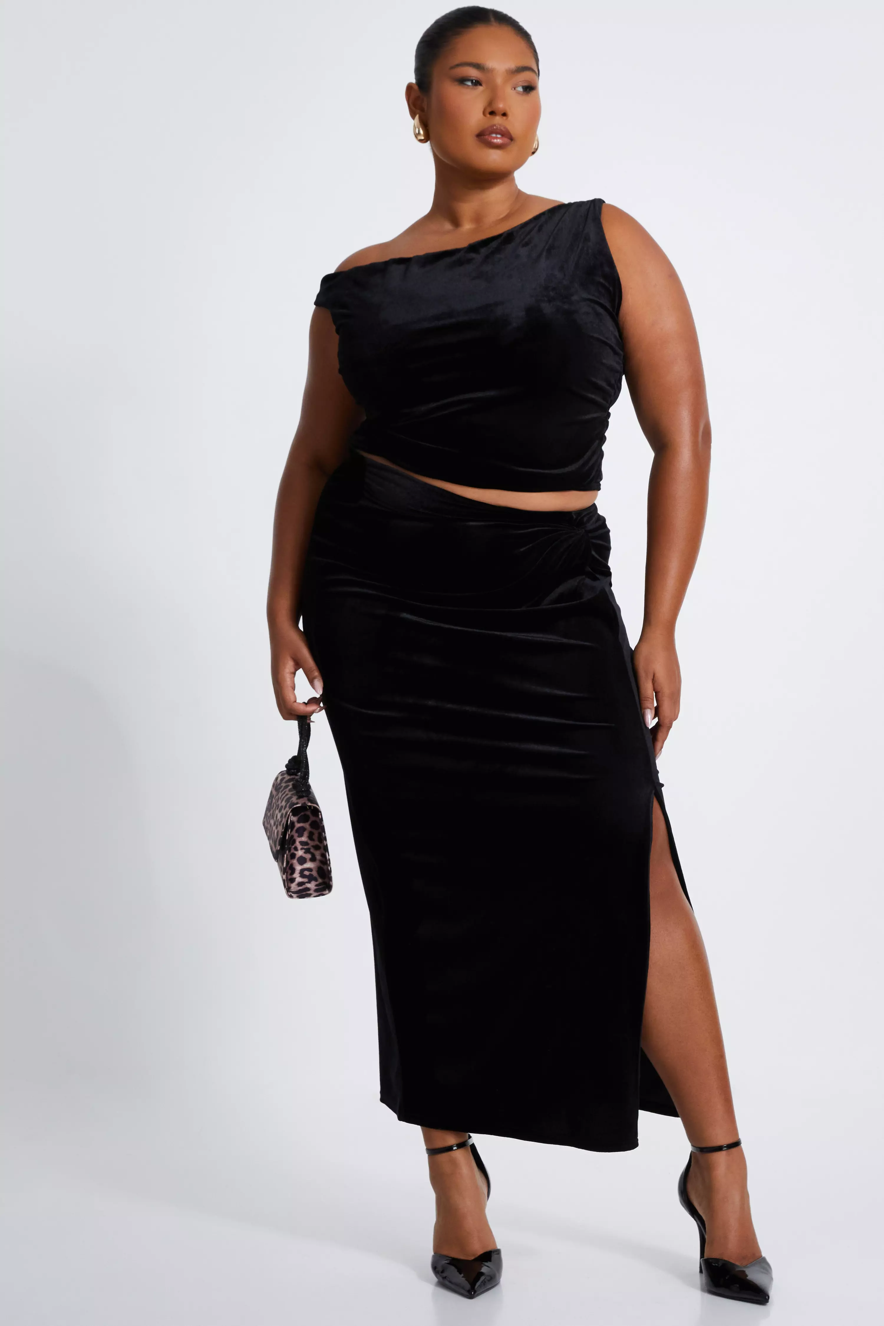 Curve Black Velvet Maxi Skirt 