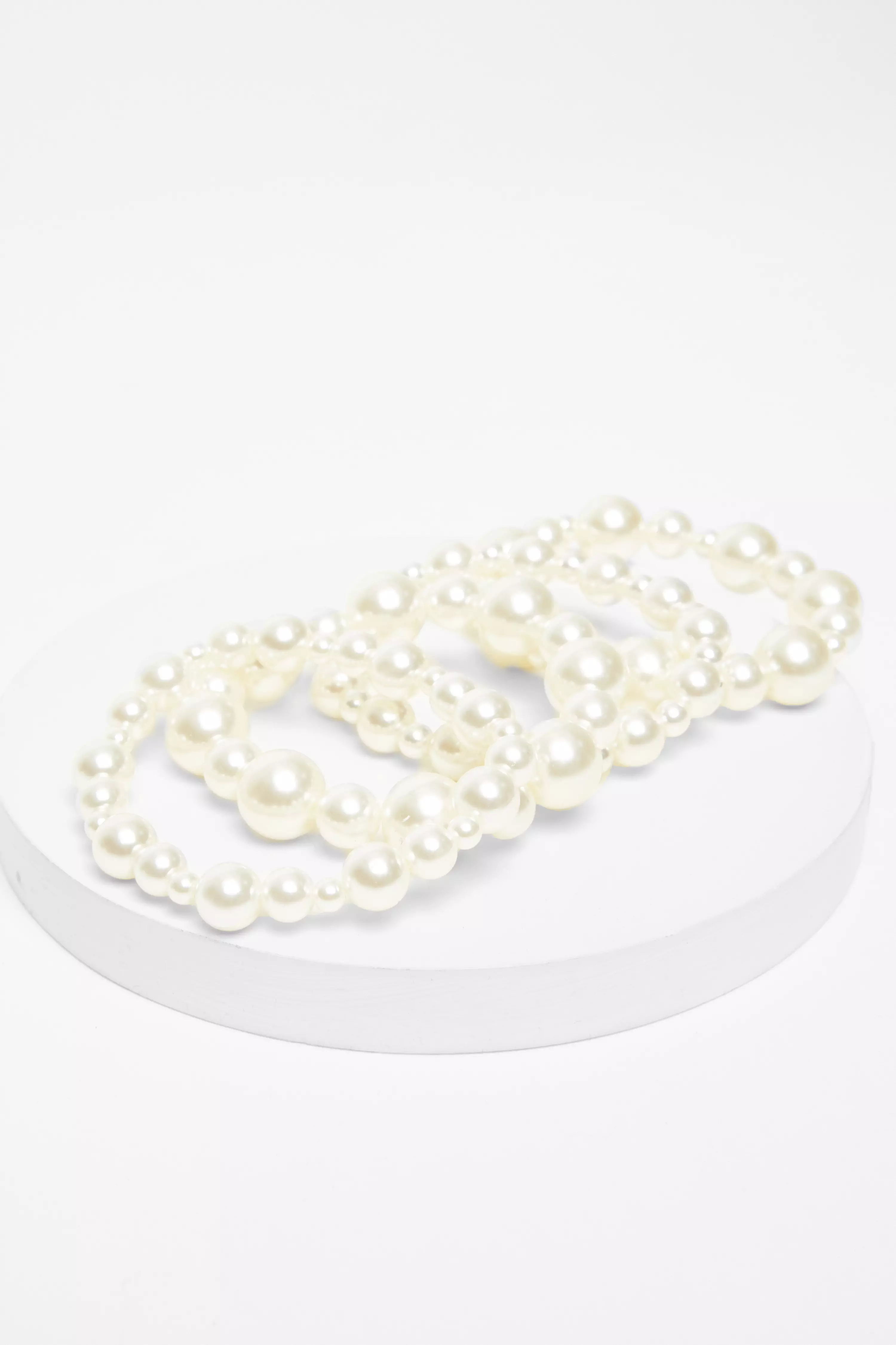 White Pearl Stretch Bracelet 