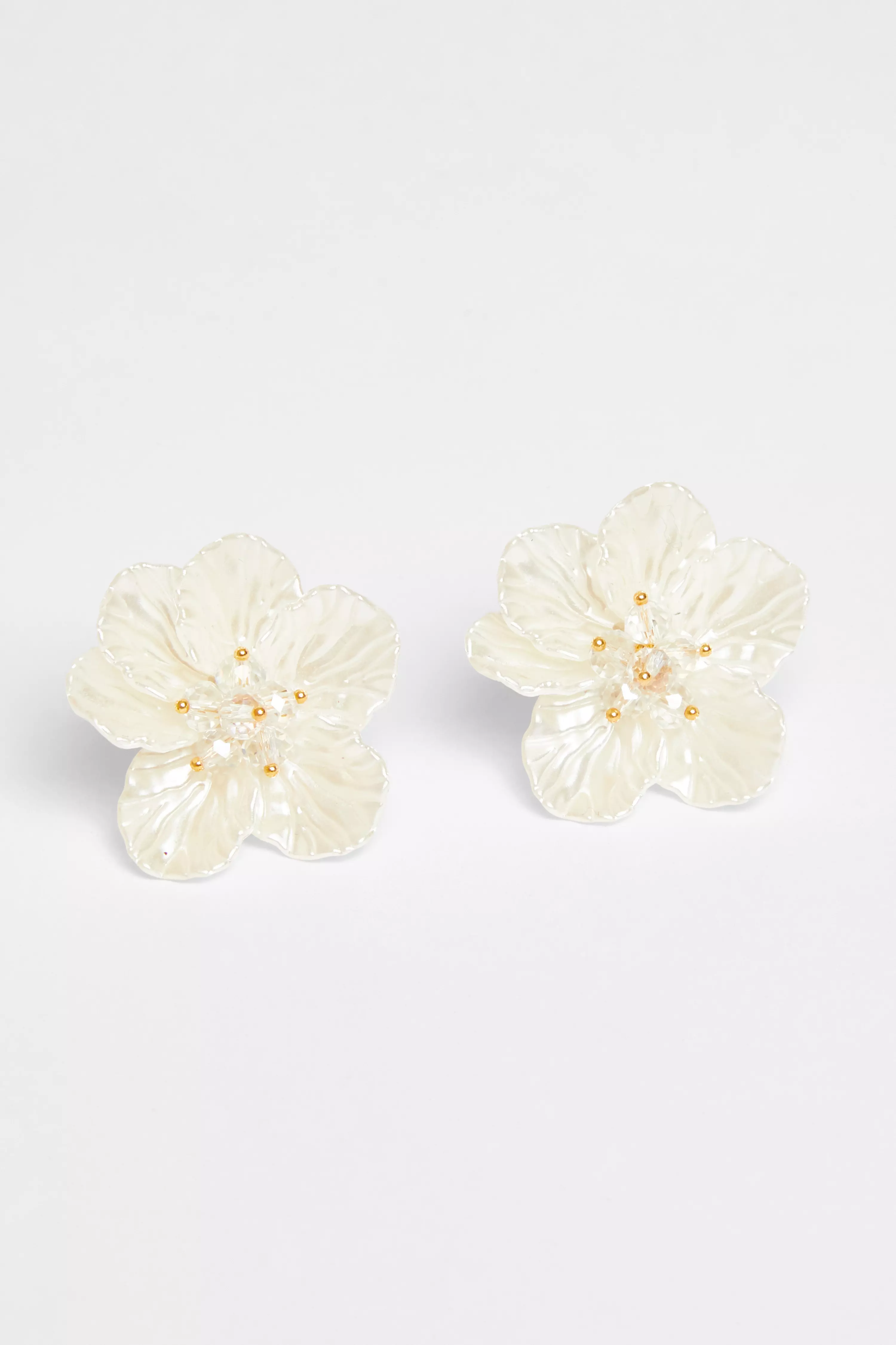 White Floral Stud Earrings