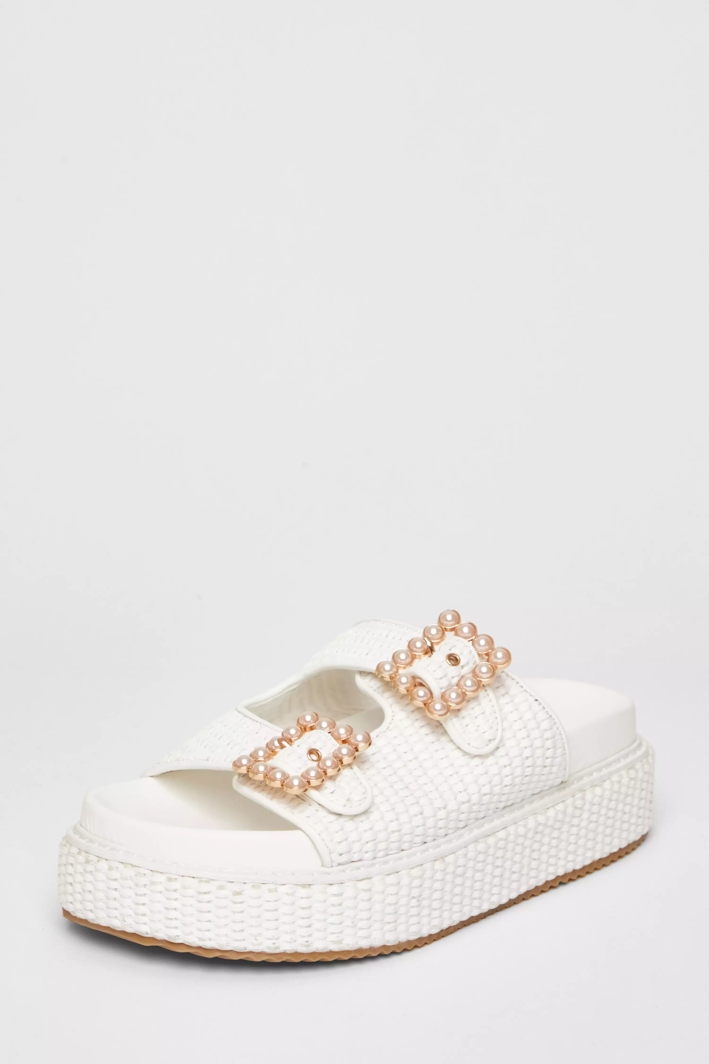 White Pearl Buckle Flatform
