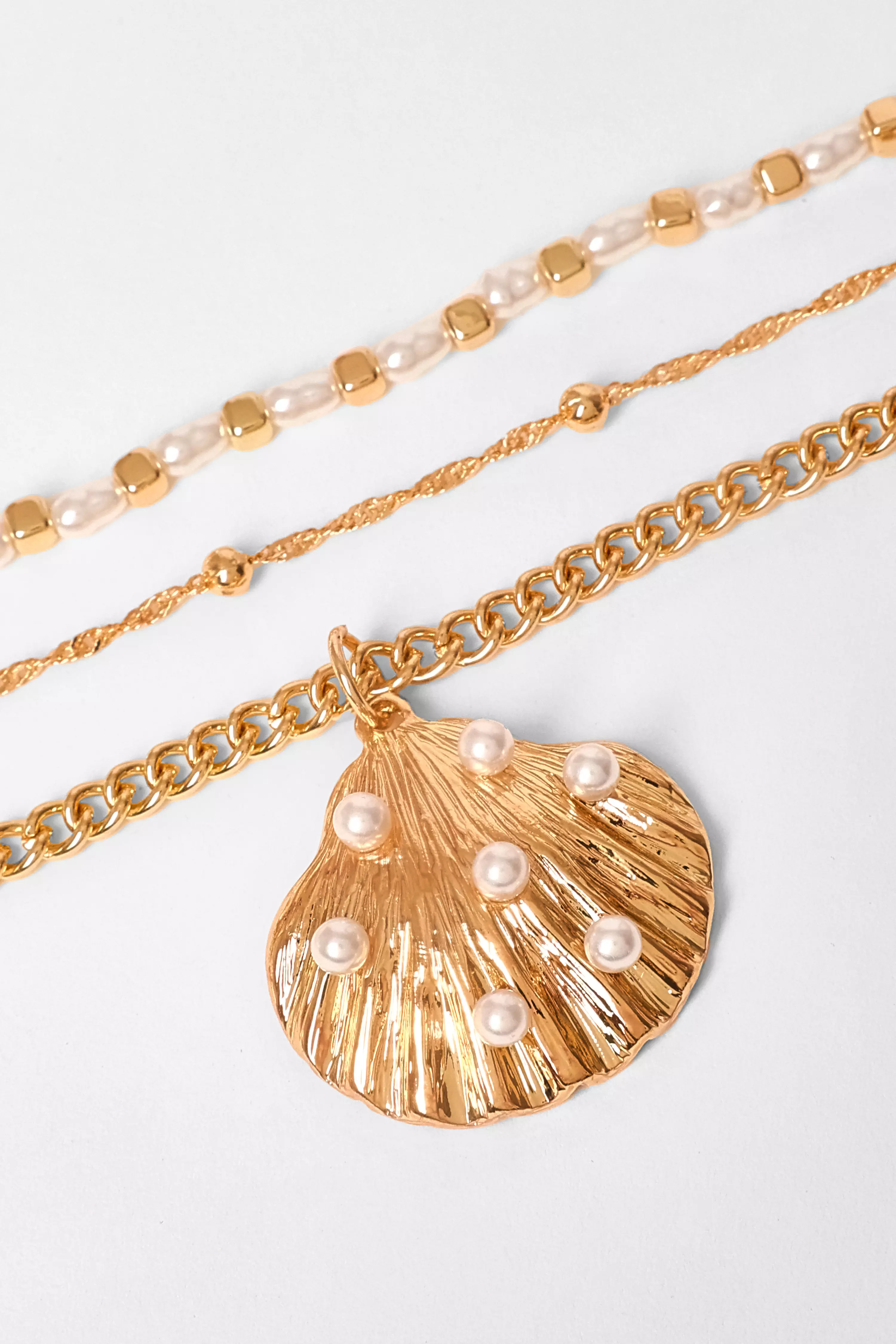 Gold Shell Pendant Necklace