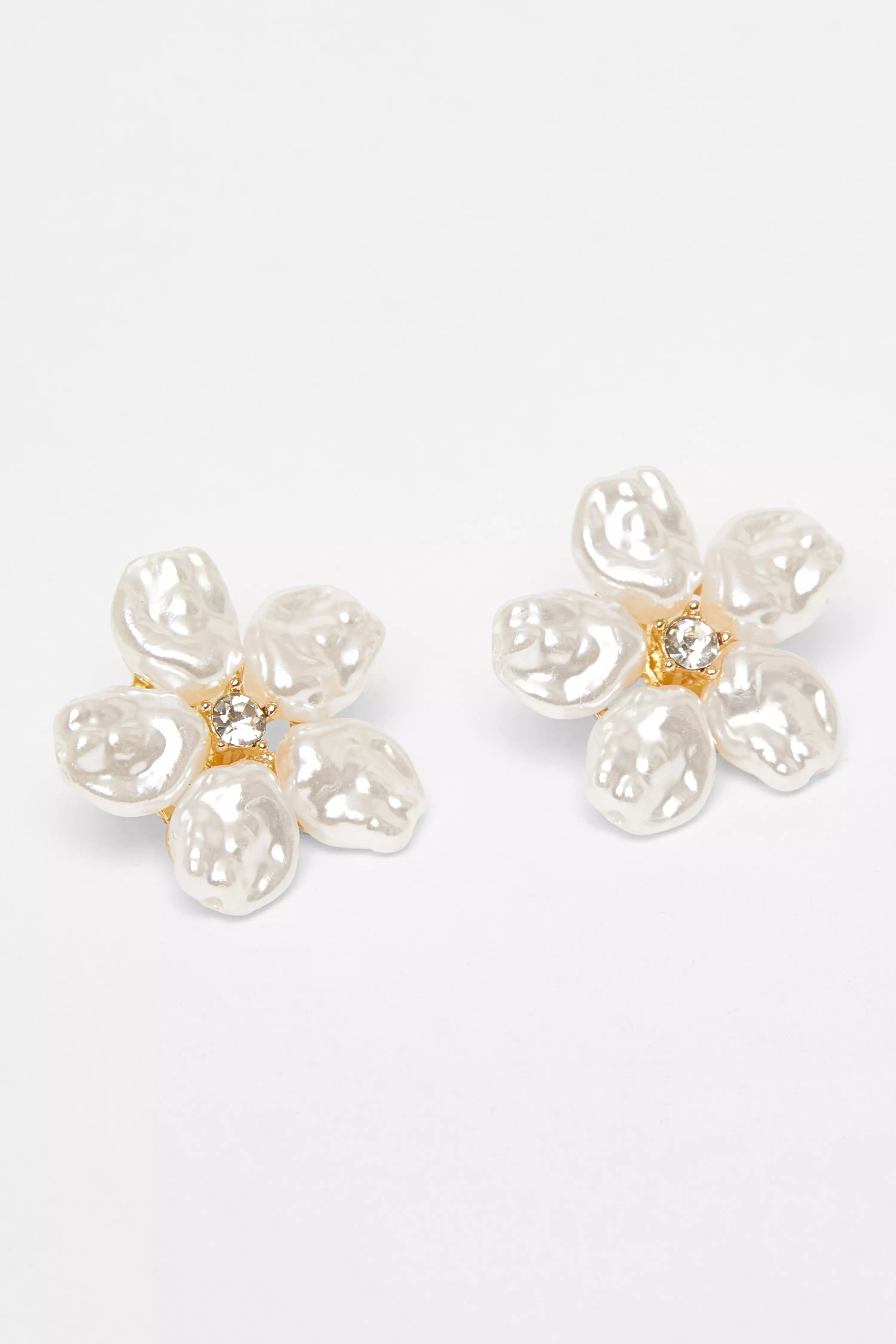 White Textured Floral Stud Earrings