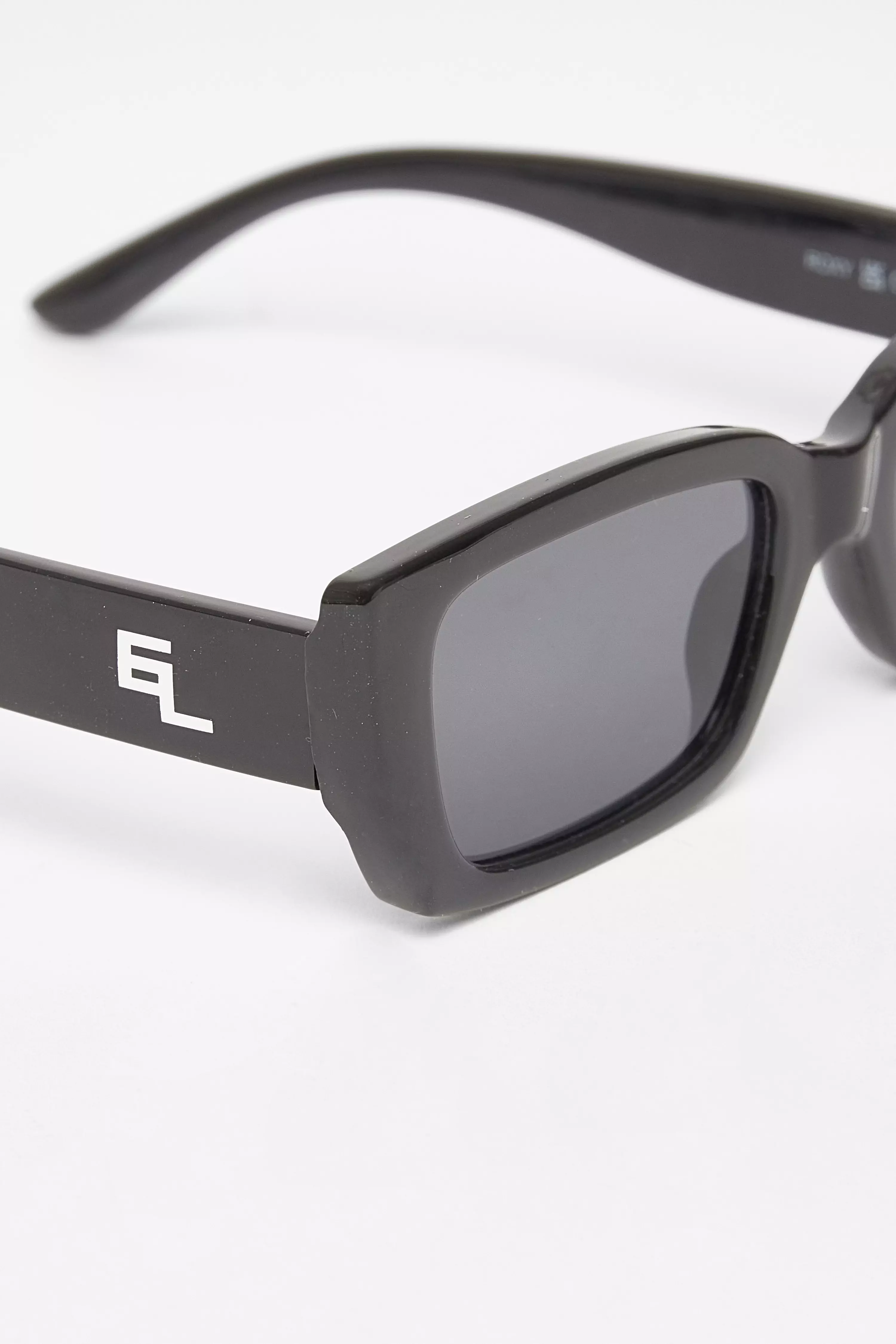 Black Rectangular Sunglasses