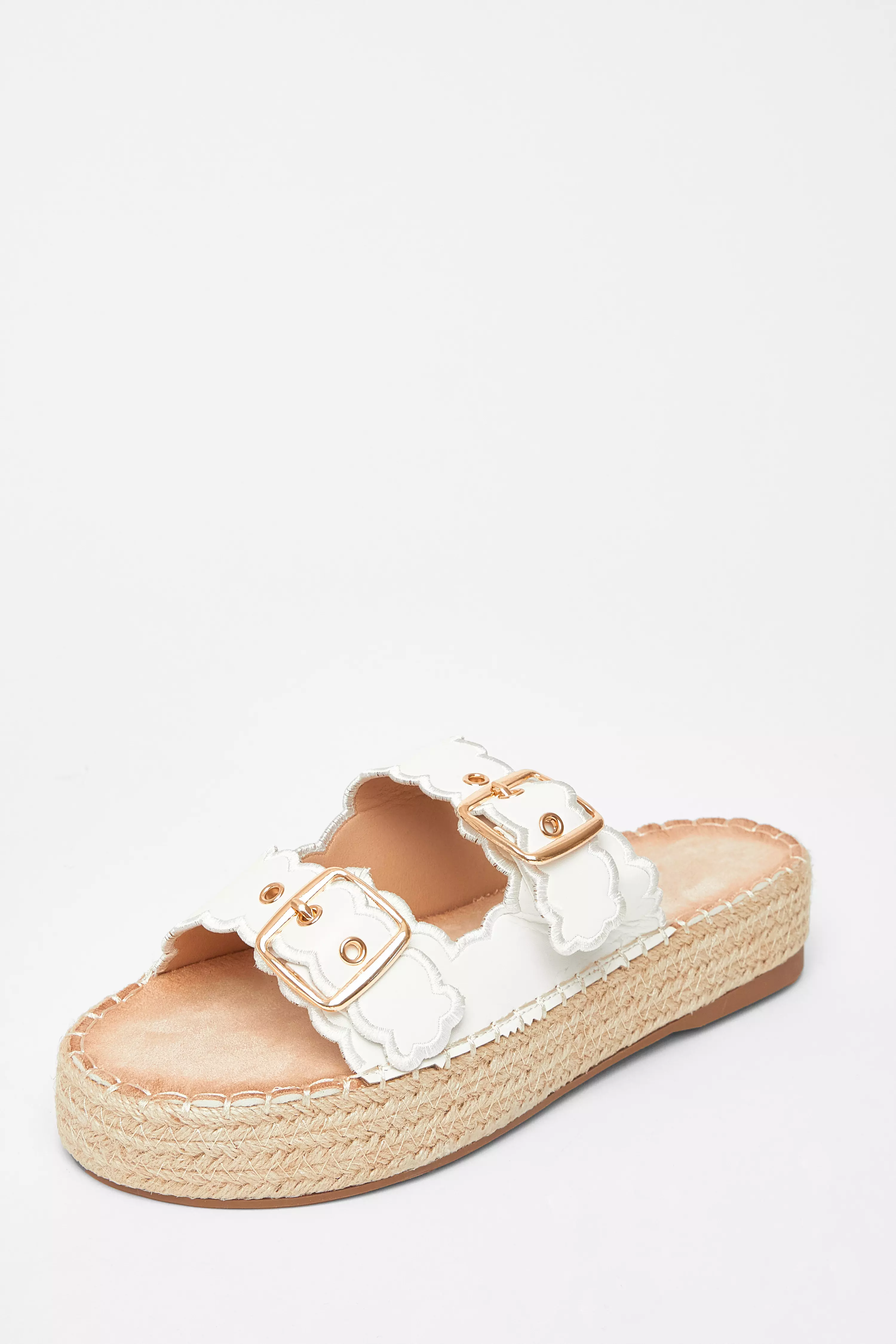 White Scallop Flatform Sandals