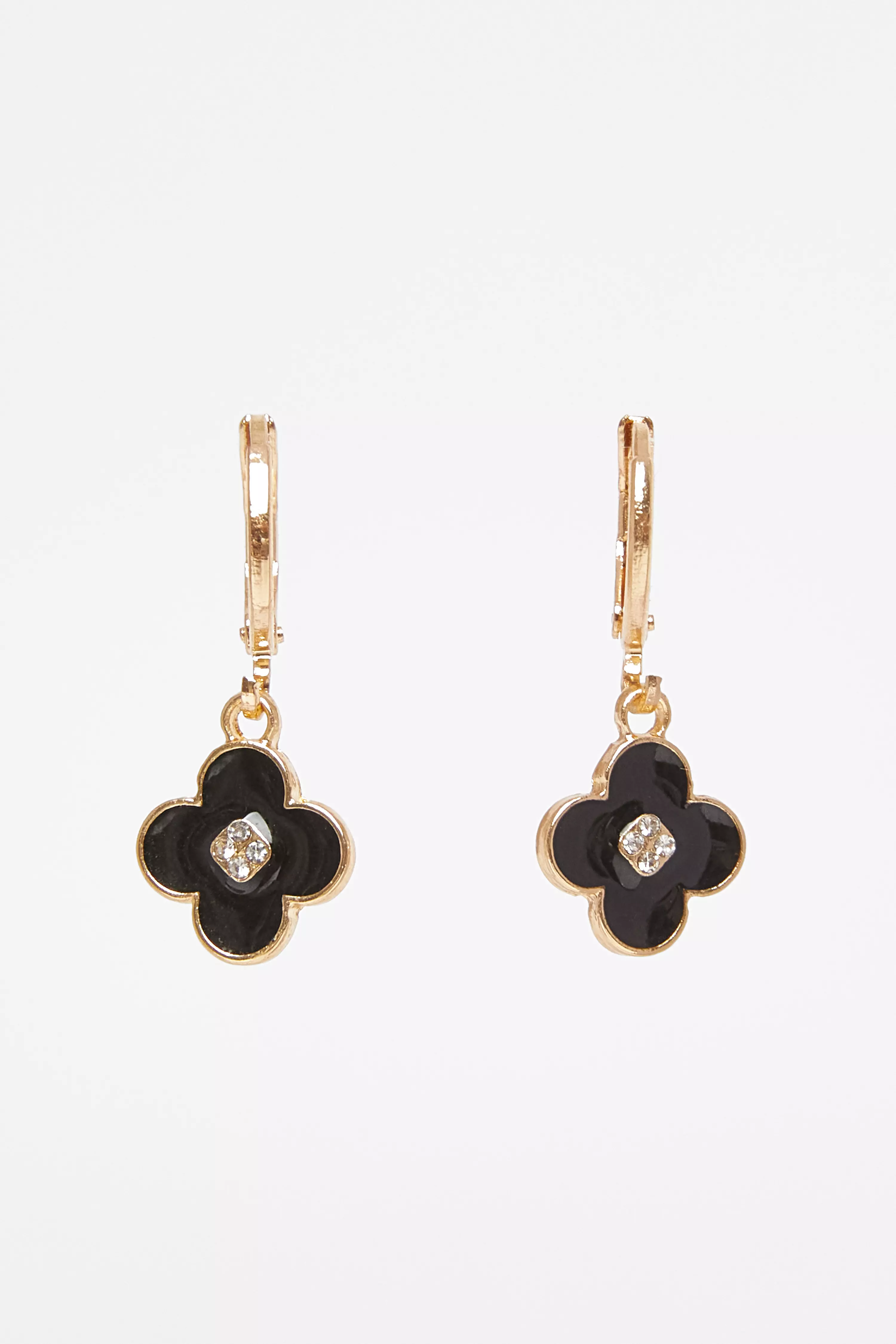 Black Clover Jewellery Set