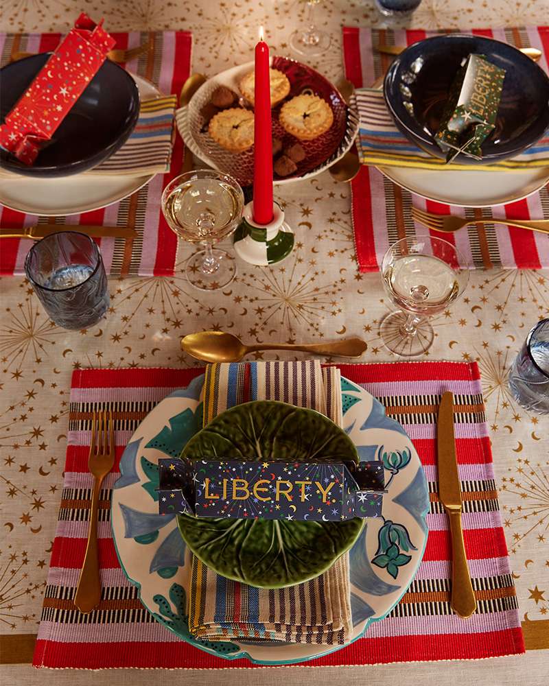 Linen Napkins  Let Yourself Experiment & Create the Ideal Tablescape