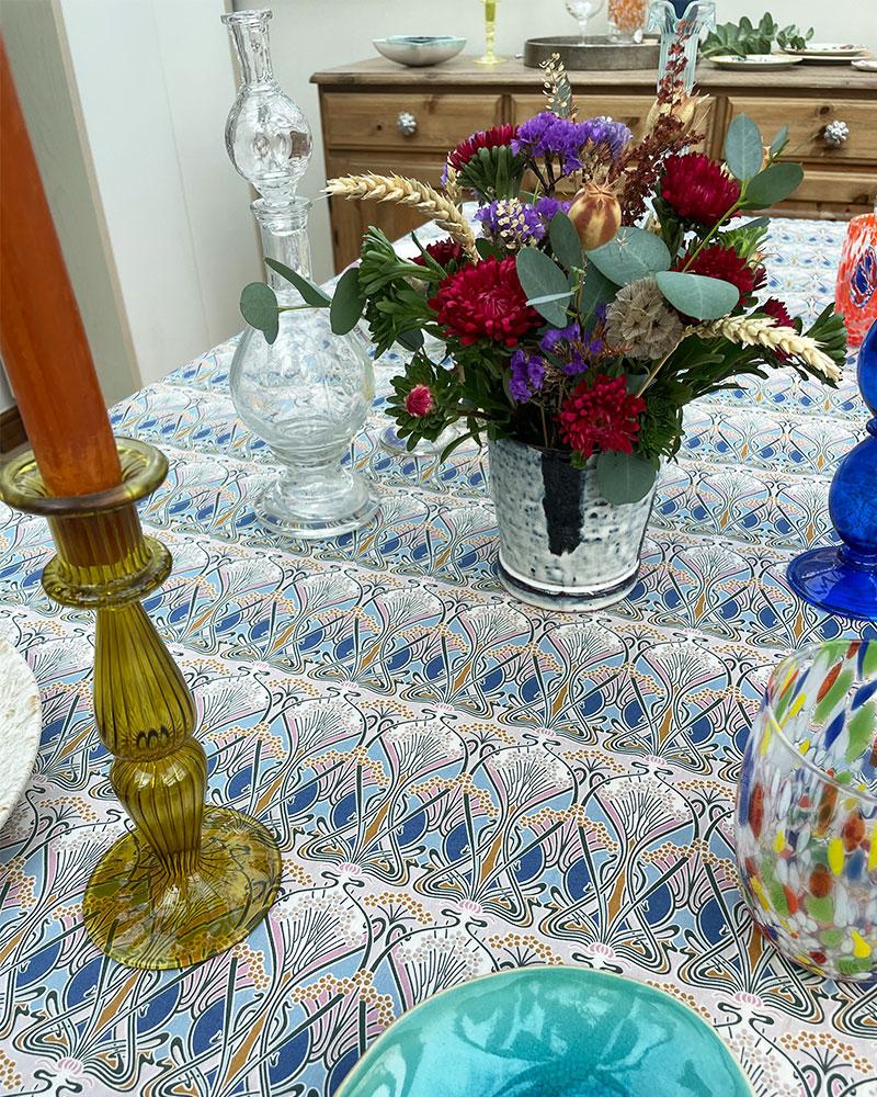 How To Make A Tablecloth With A Ruffle Trim, Liberty Craft Club