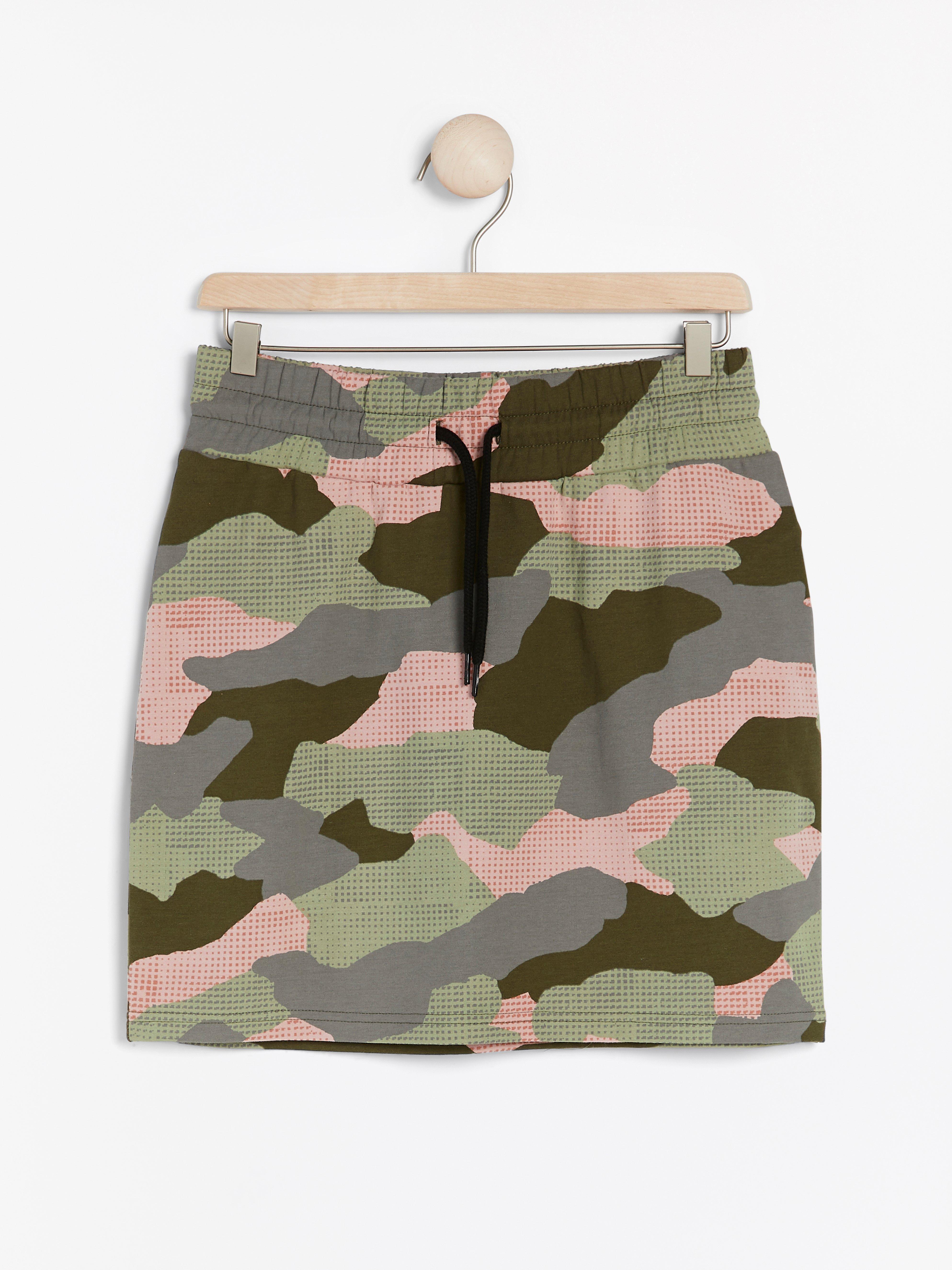 Camouflage patterned sweatshirt skirt Lindex Lithuania
