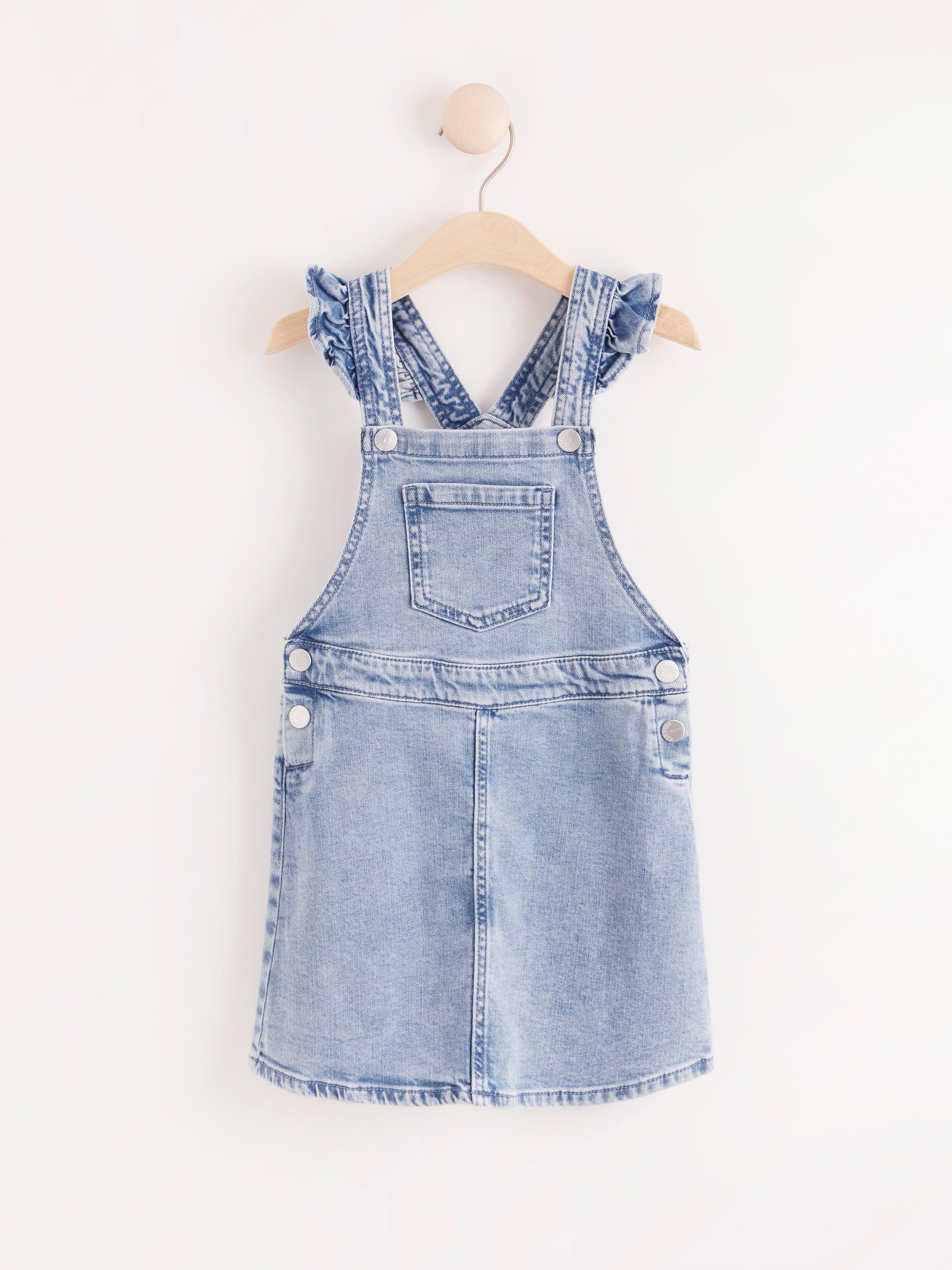dungaree dress with belt