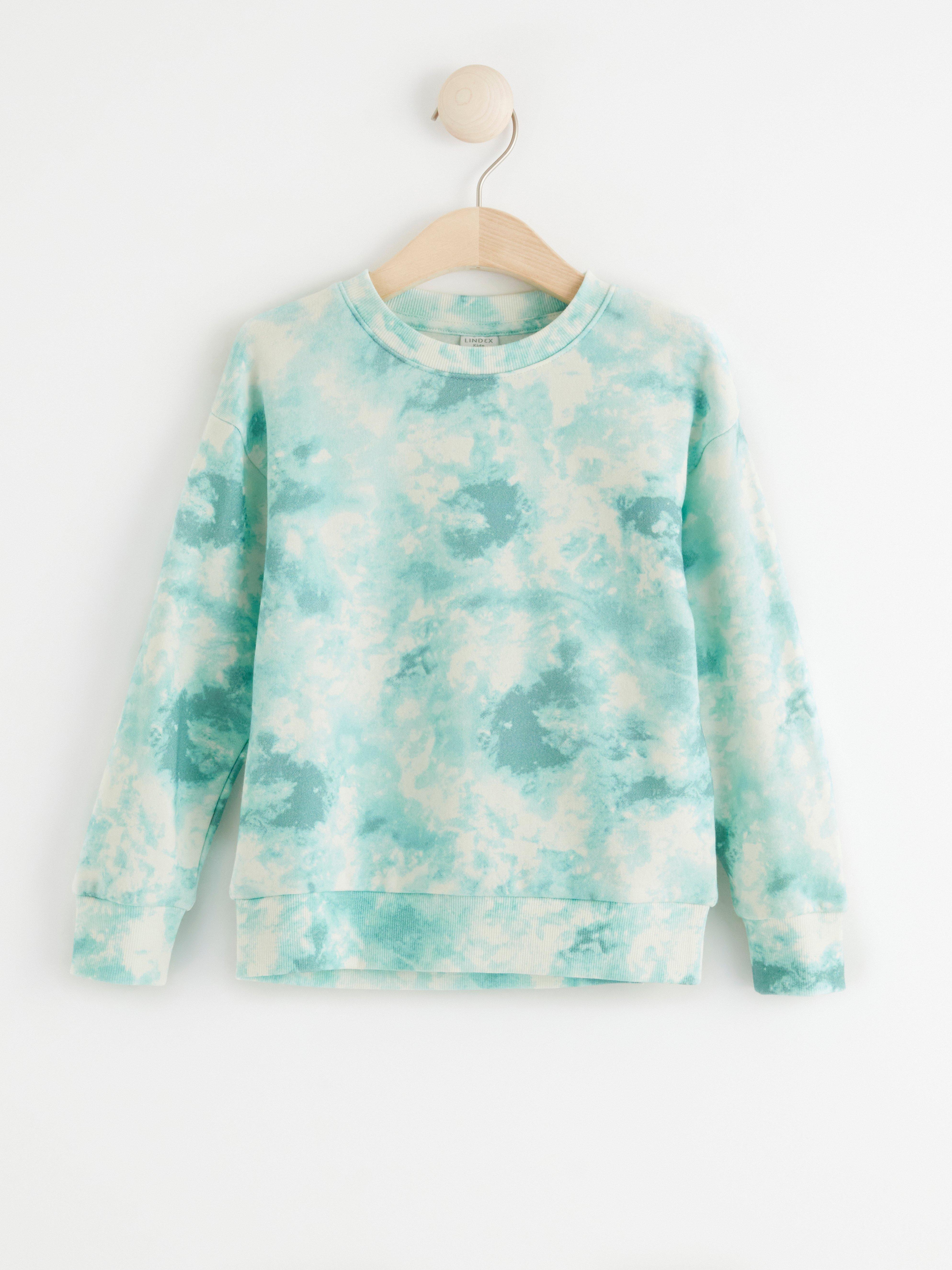 tie dye sweat shirt
