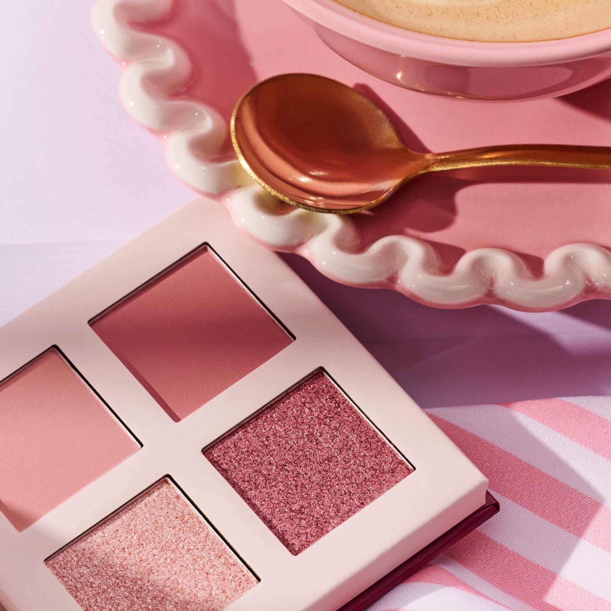 BOOK LOVERS CLUB chapter eyeshadow palette – Mood Product - Produkt Element 4 von 4