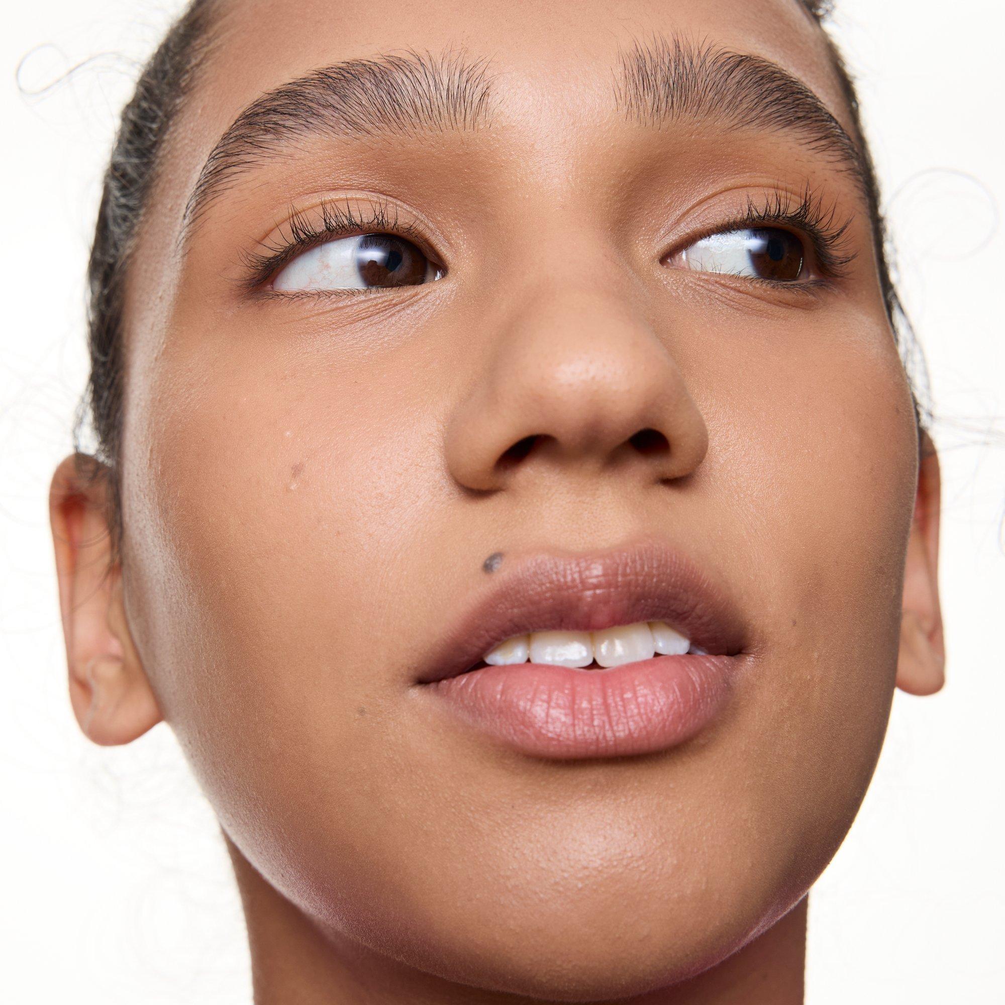 silky BLUR PERFECTING PRIMER – Application Full Face Medium - Product item 7 of 8