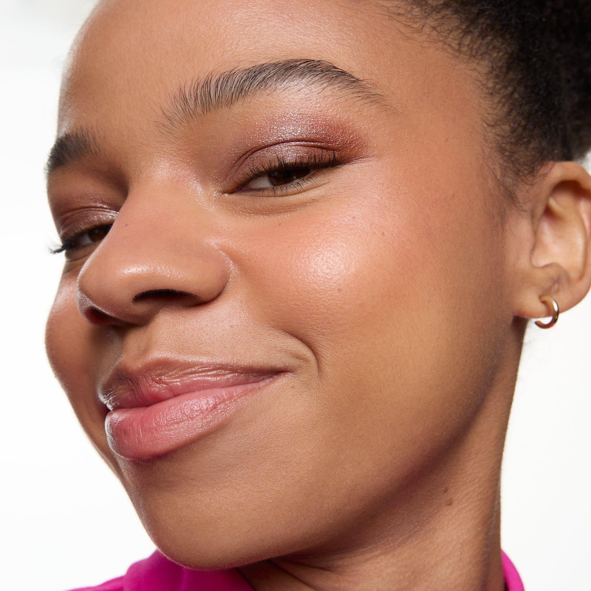 BLUR NUDE eyeshadow stick – Application Full Face Medium - Product item 9 of 11