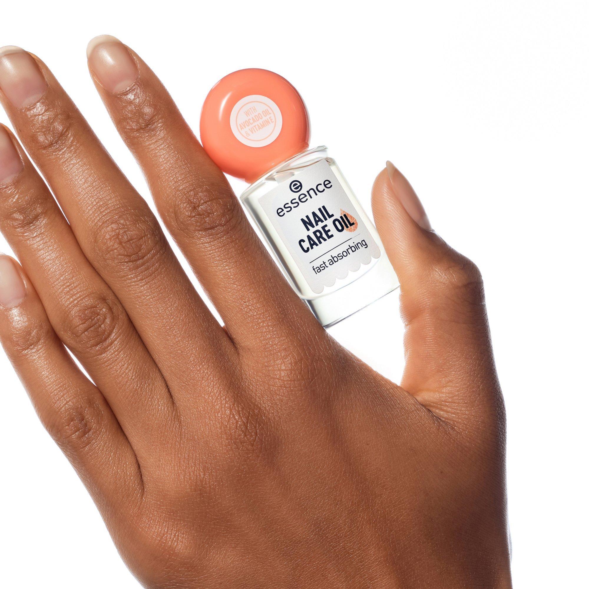 OLIO TRATTAMENTO UNGHIE – Application Nail Medium - Product item 5 of 6