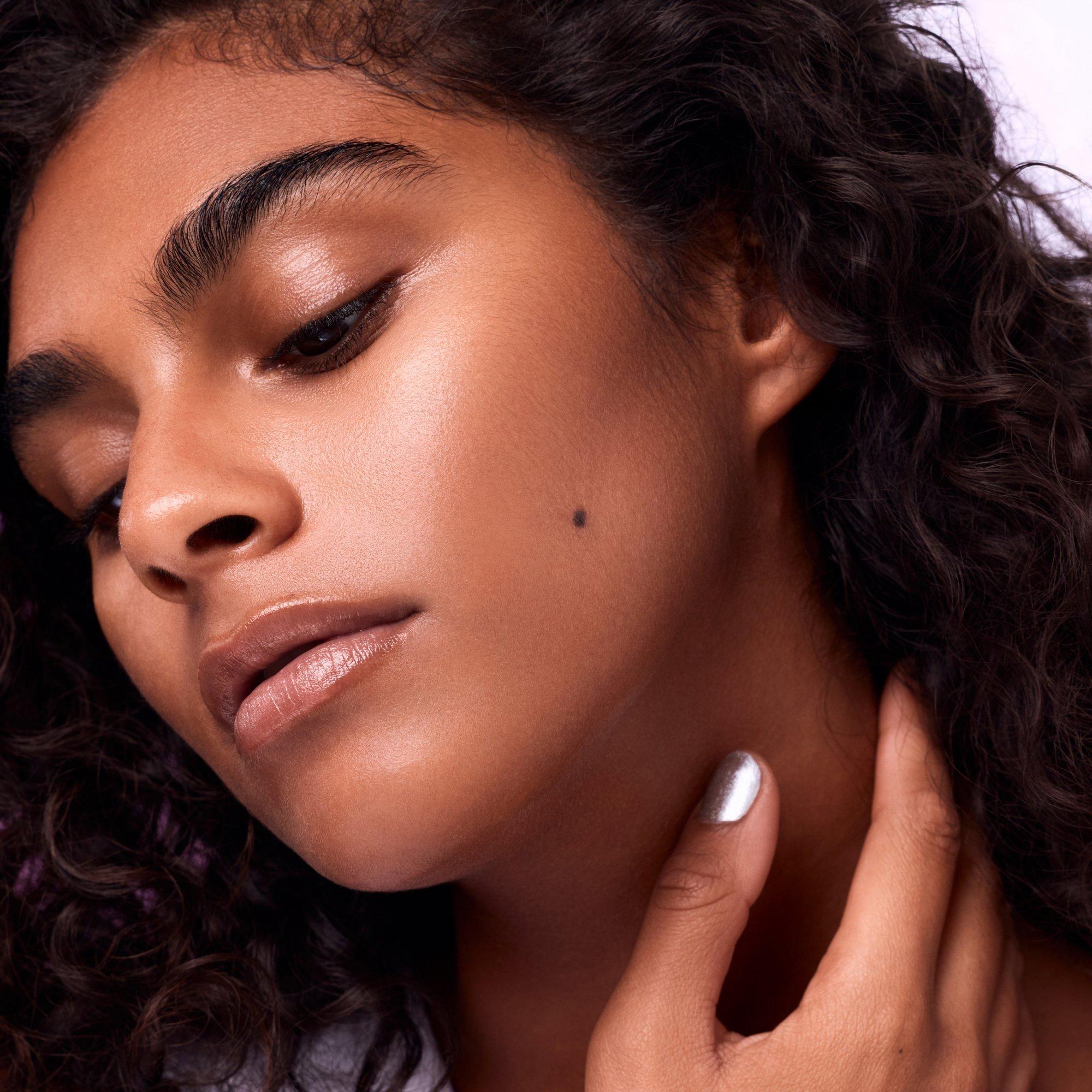 Sprężysta baza pod makijaż Dew Infusion – Application Full Face Medium - Produkt 6 z 8