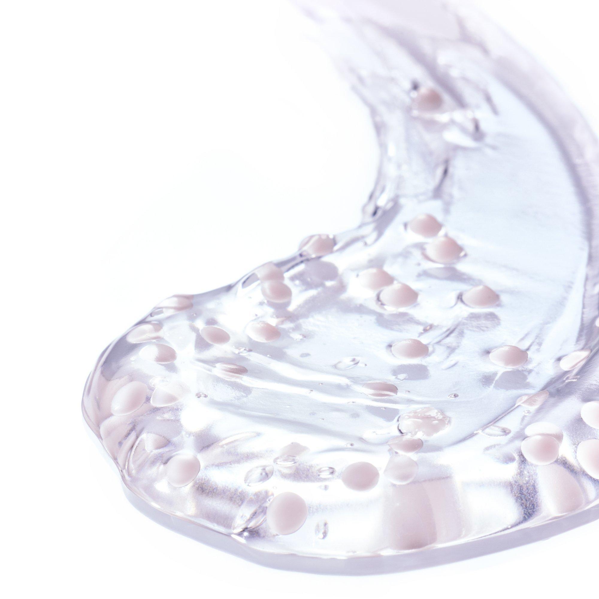Velvet Cloud Mattifying Primer – Product Texture - Product item 2 of 3