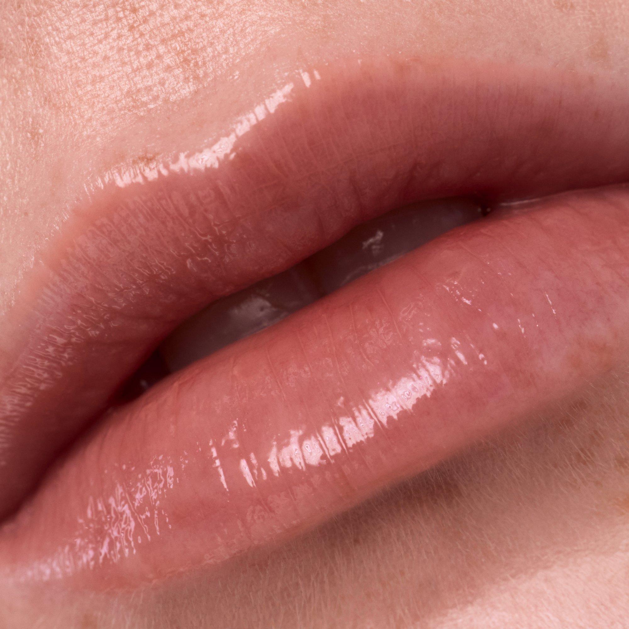 PDRN Moisture Lip Butter – Application Makro Fair - Product item 4 of 8