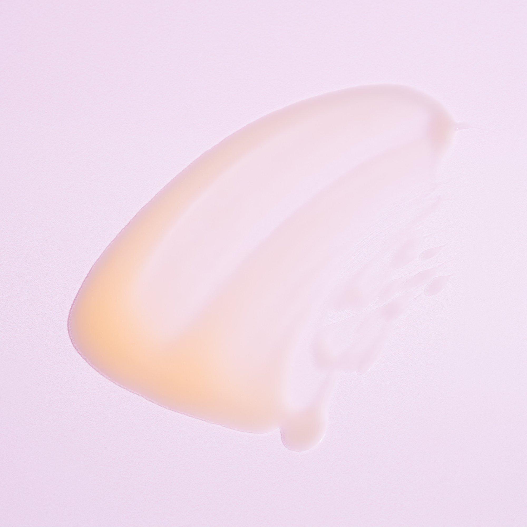 INAO inner and outer beauty Bright Sense Hydra Plump & Glow Serum Refill by essence – Product Texture - Produkt Element 3 von 7