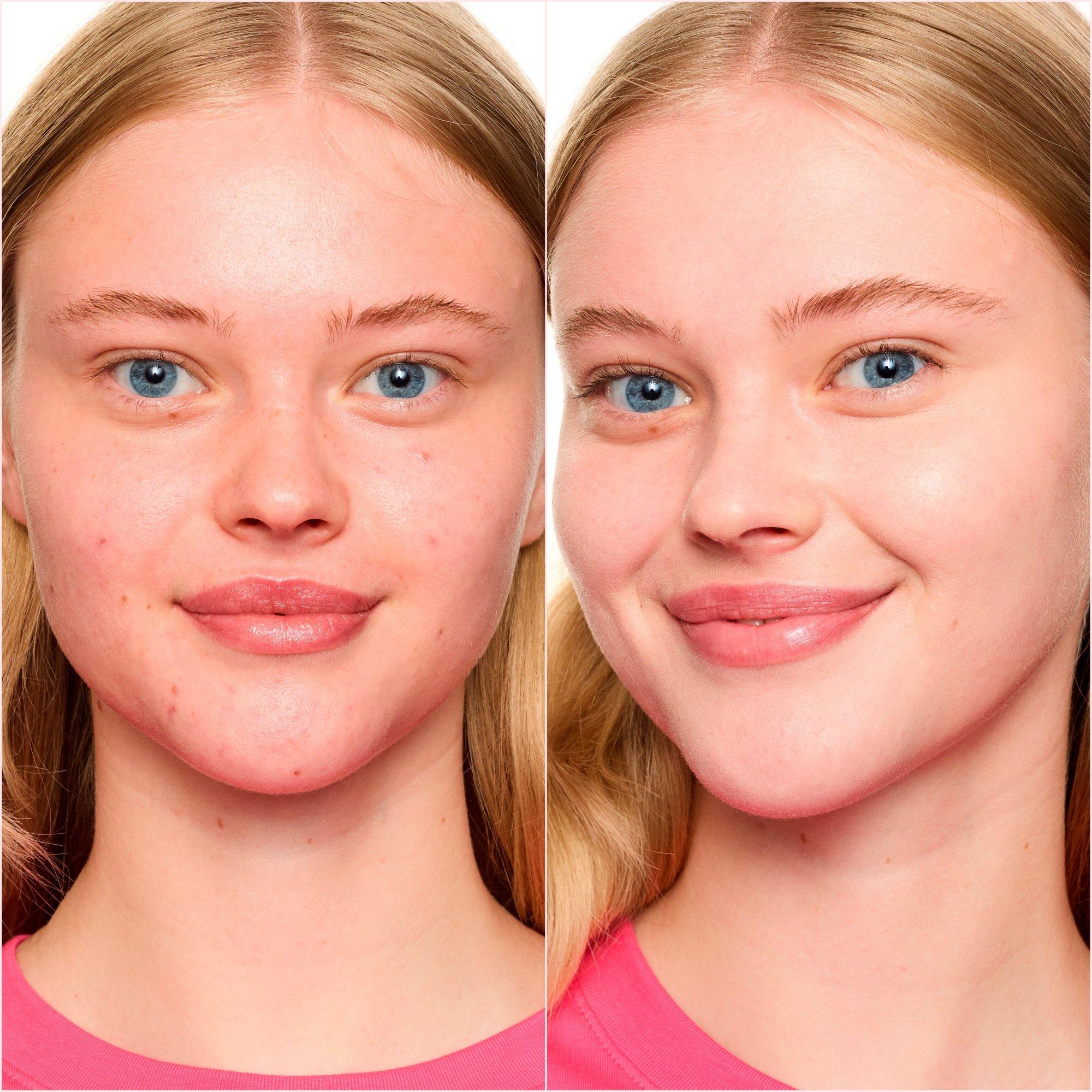 Фон дьо тен стик FOUNDATION – Application Before After - Продукт 6 от 8
