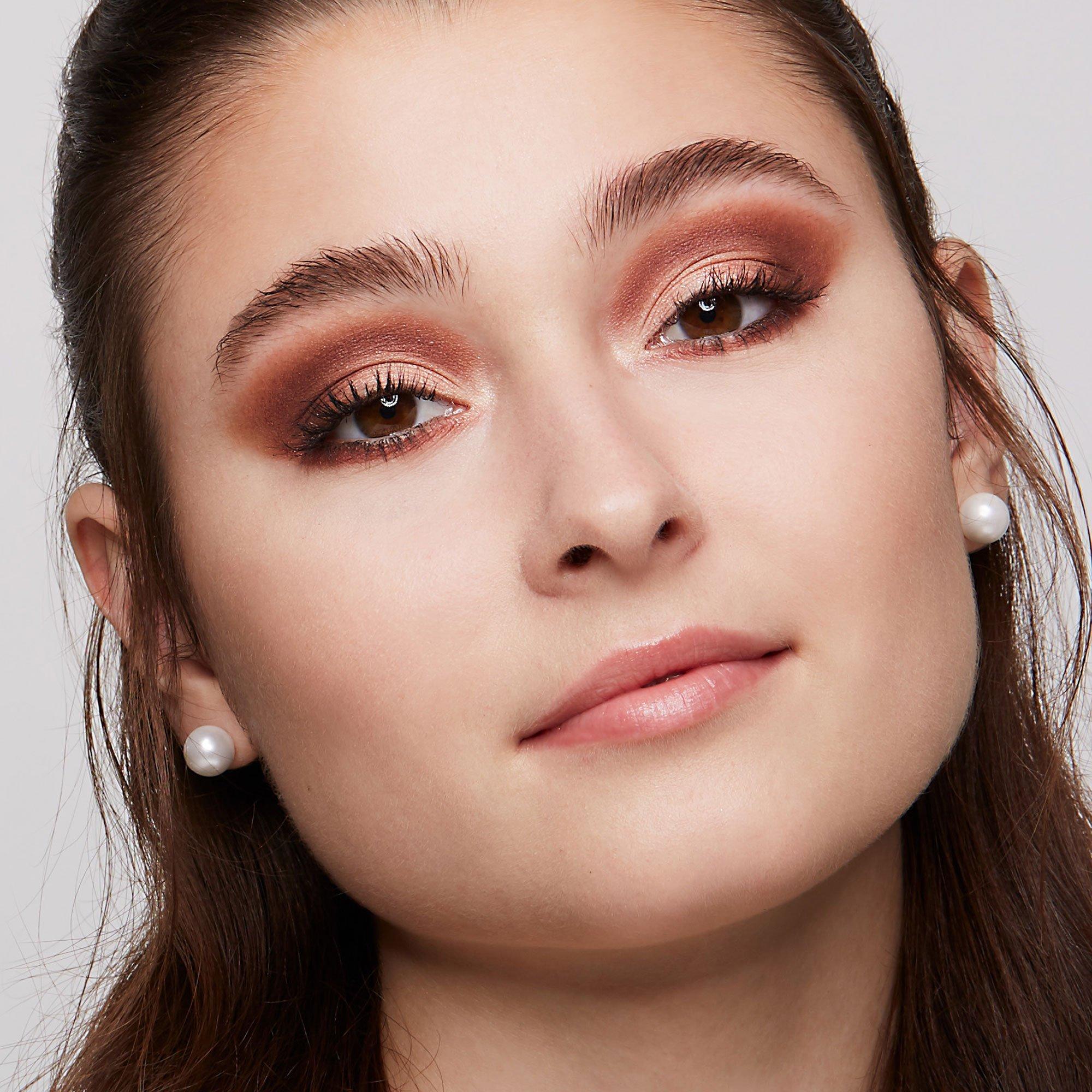 essence the ROSE edition eyeshadow palette Lovely In Rose online entdecken