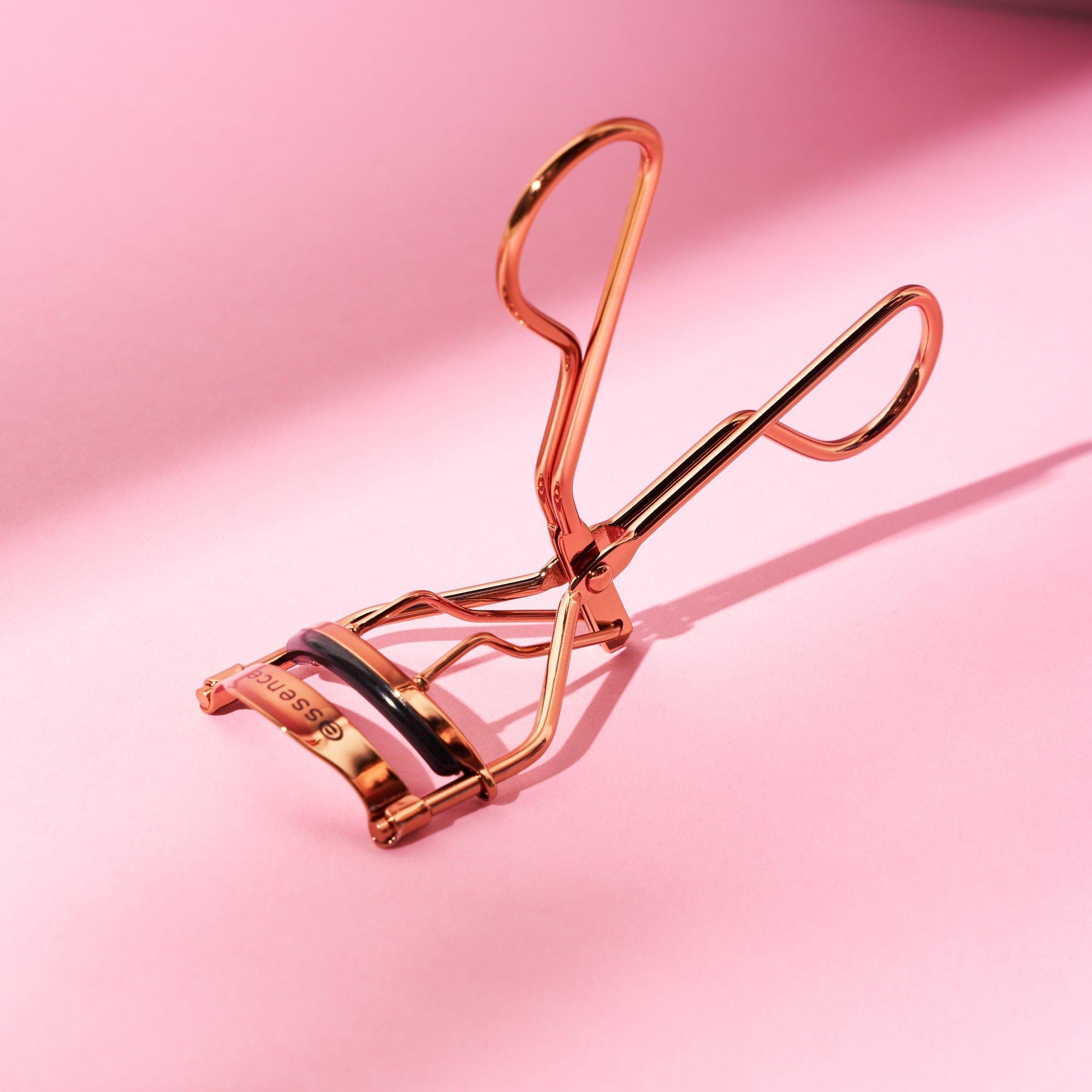 EYELASH CURLER