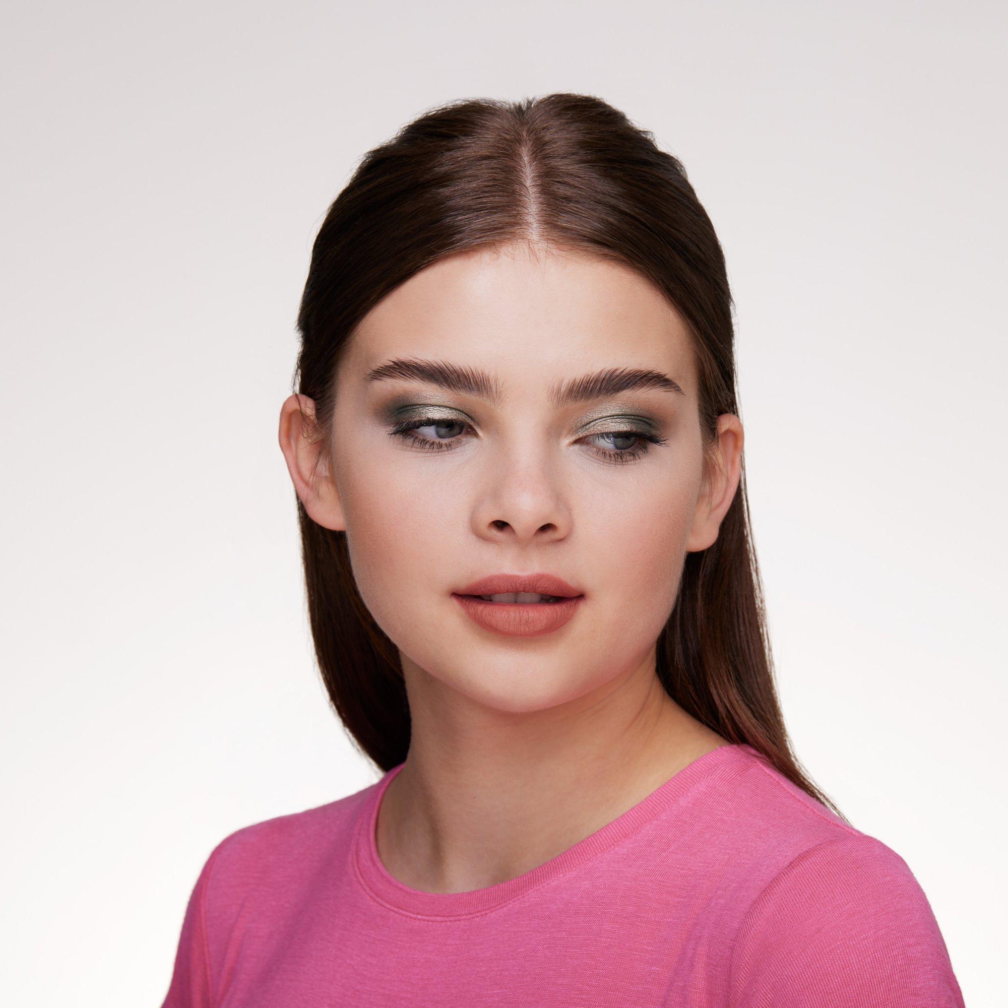 Soft веко. Artdeco soft eye liner waterproof 88. Essence soft touch eyeshadow eternity. Светло розовый перламутр тени для век. Artdeco soft eye liner waterproof 12.