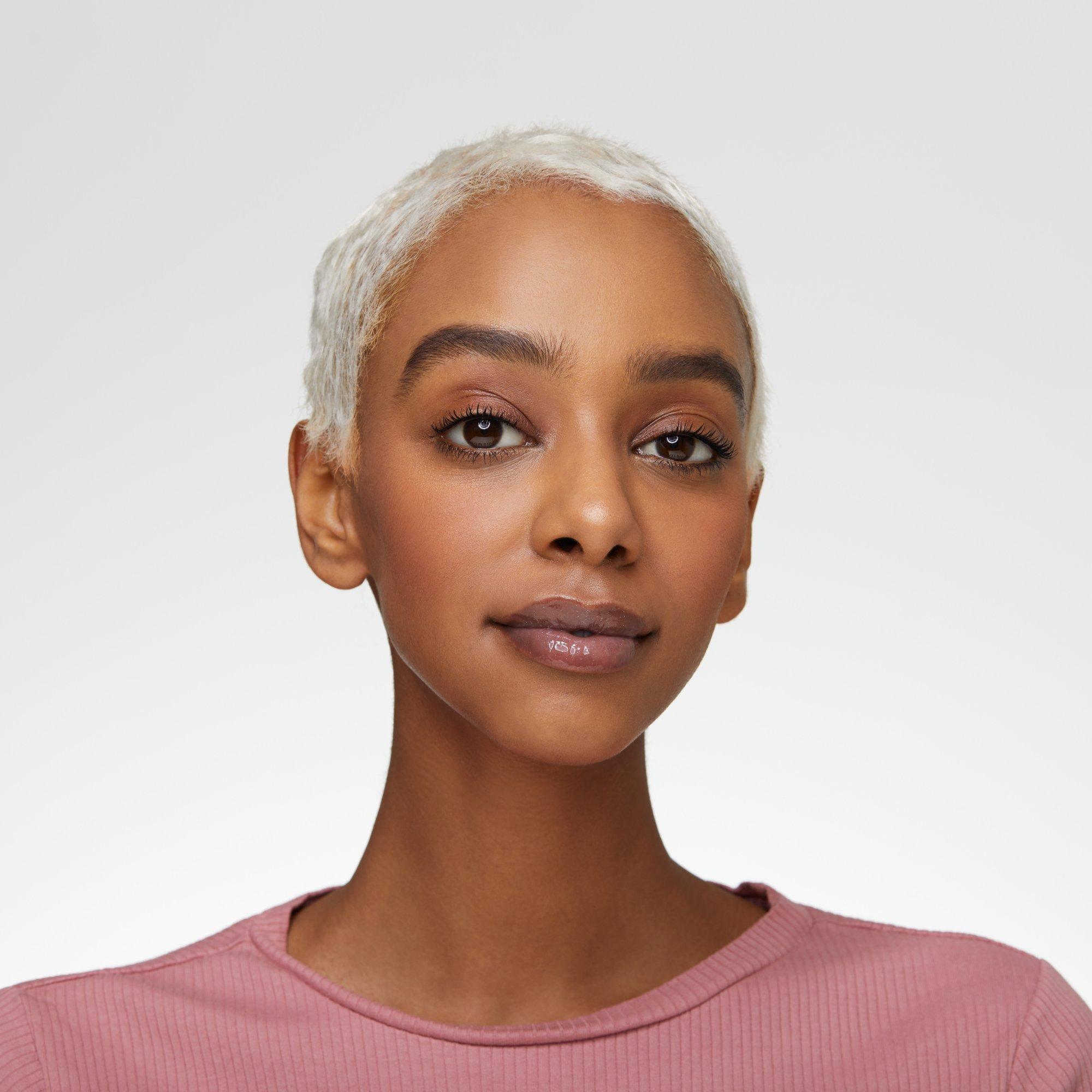 Acquista essence extreme shine volume lucidalabbra Sweet Dreams online