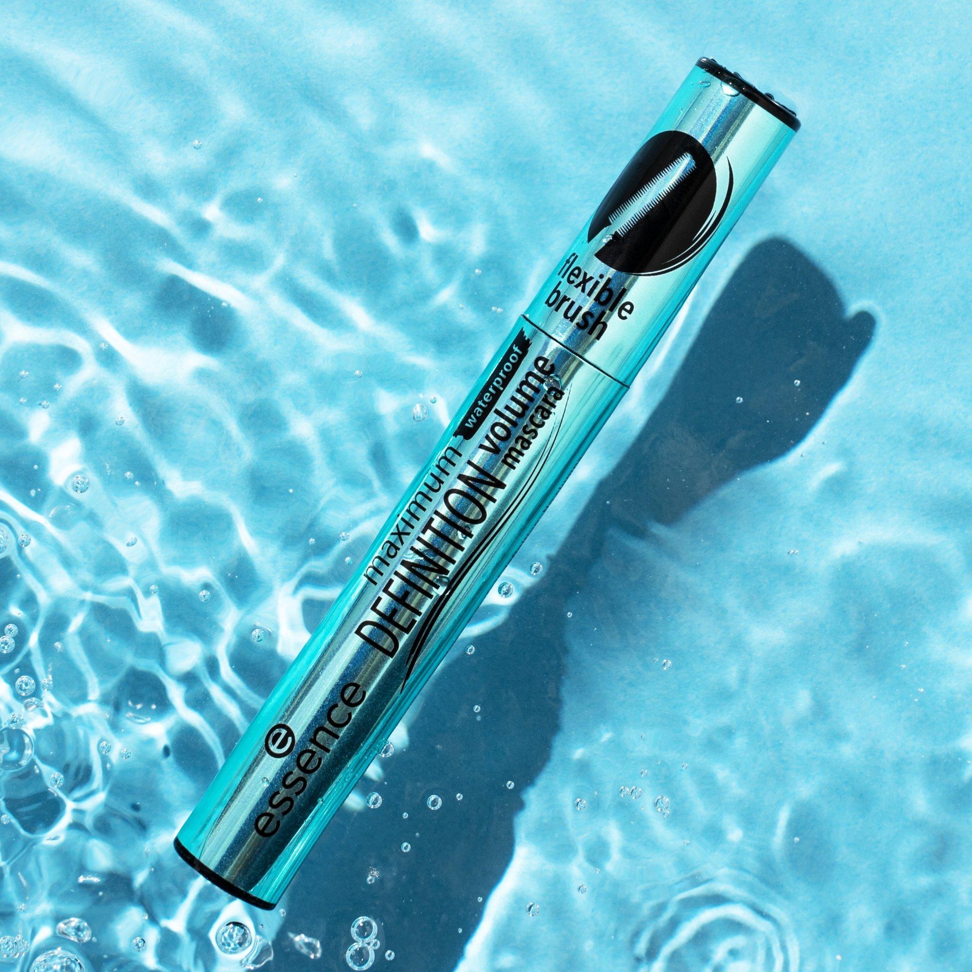 maximum DEFINITION waterproof volume mascara