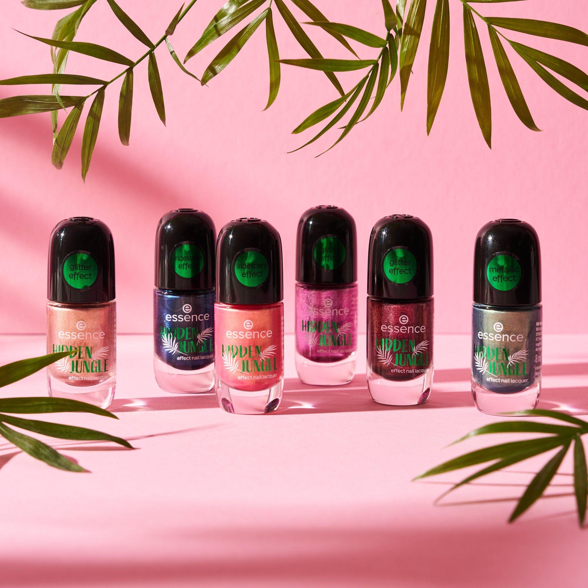 Лакът за нокти HIDDEN JUNGLE effect nail lacquer