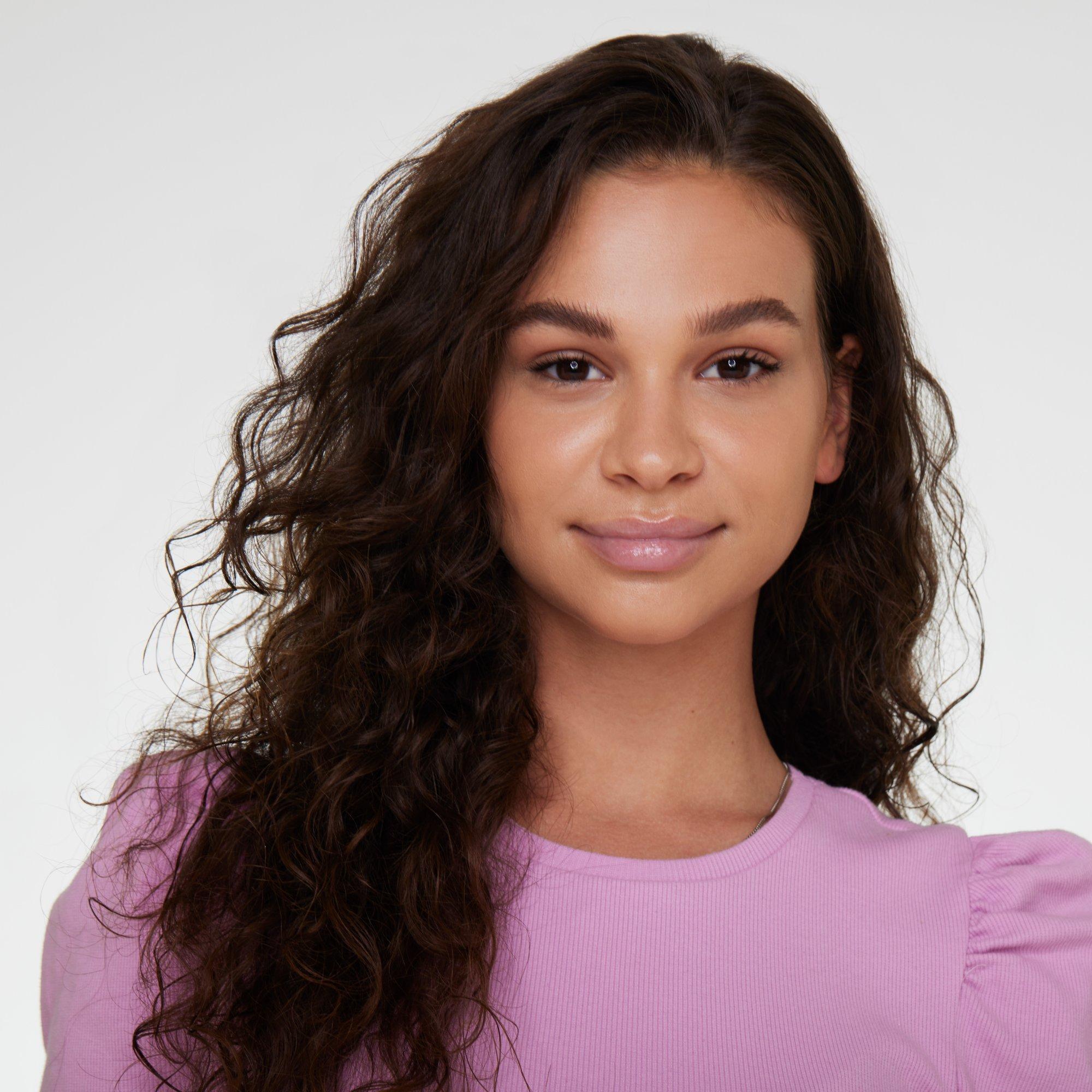 Buy essence extreme care hydrating glossy lip balm Baby Rose online