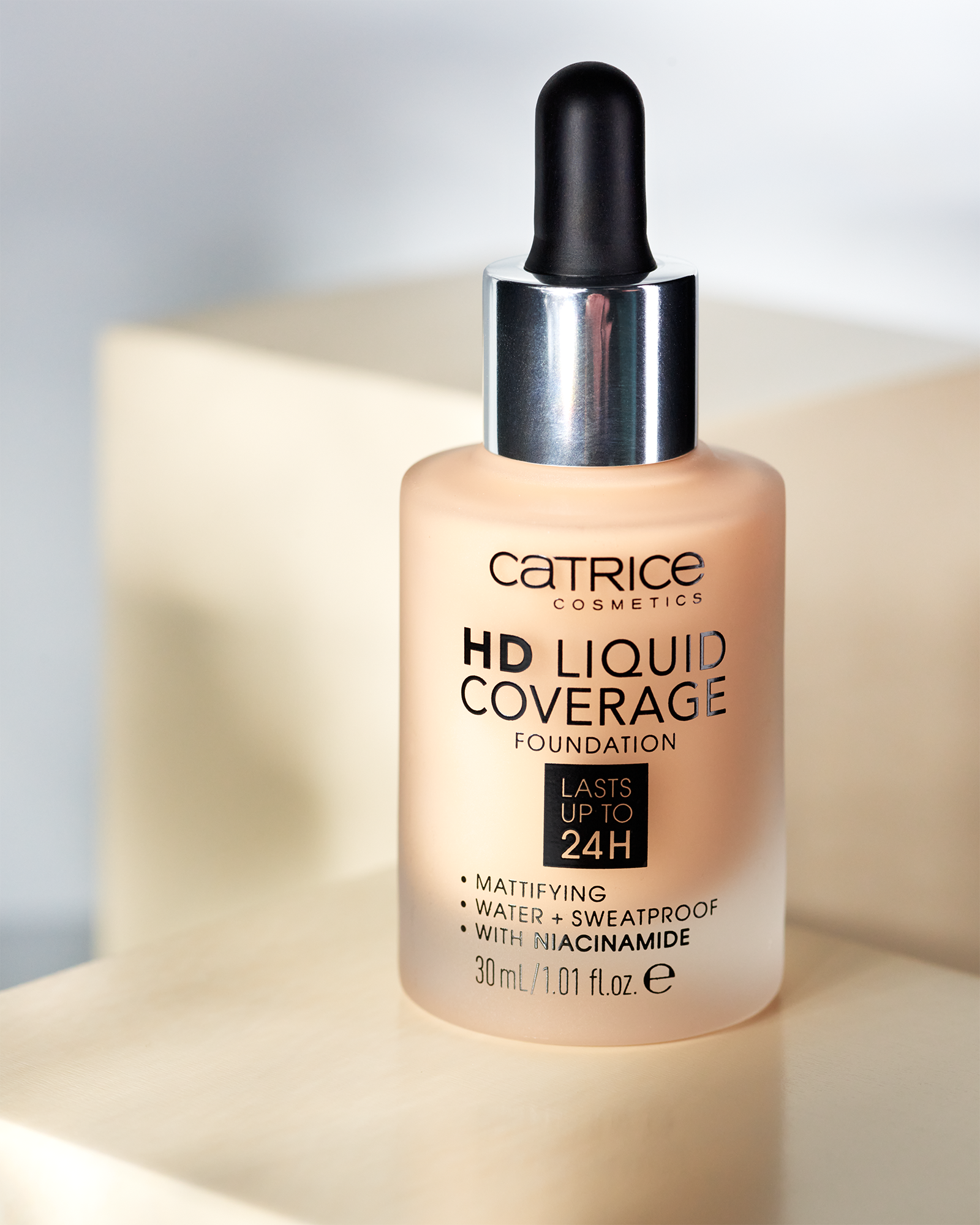 HD Liquid Coverage Fondotinta Viso Effetto Opacizzante