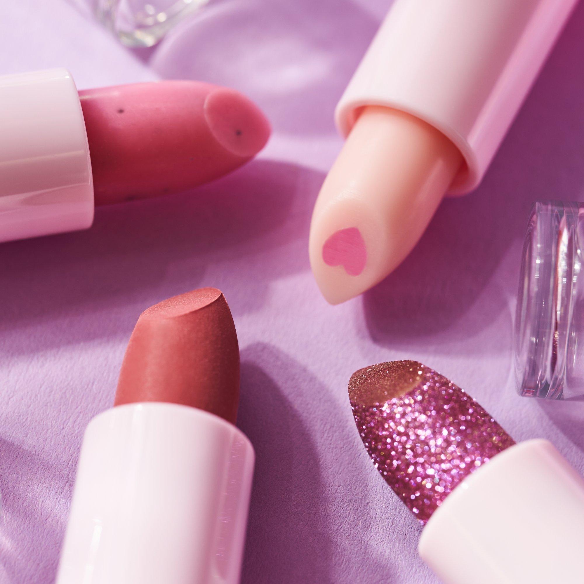 essence LIPS GONNA LOVE lip kit Never Miss A Happy Kiss online entdecken