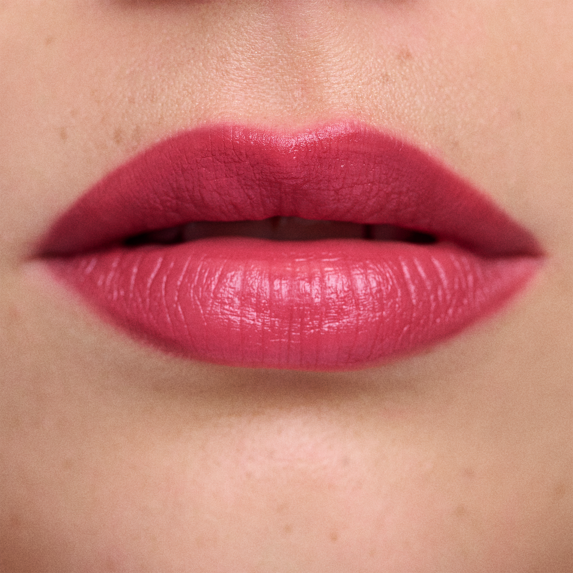 Disney Villains Cruella Satin Collagen Lipstick rouge à lèvres