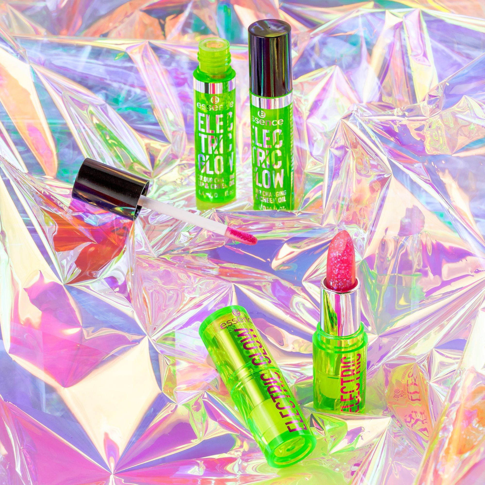 ELECTRIC GLOW COLOUR CHANGING LIP & CHEEK OIL